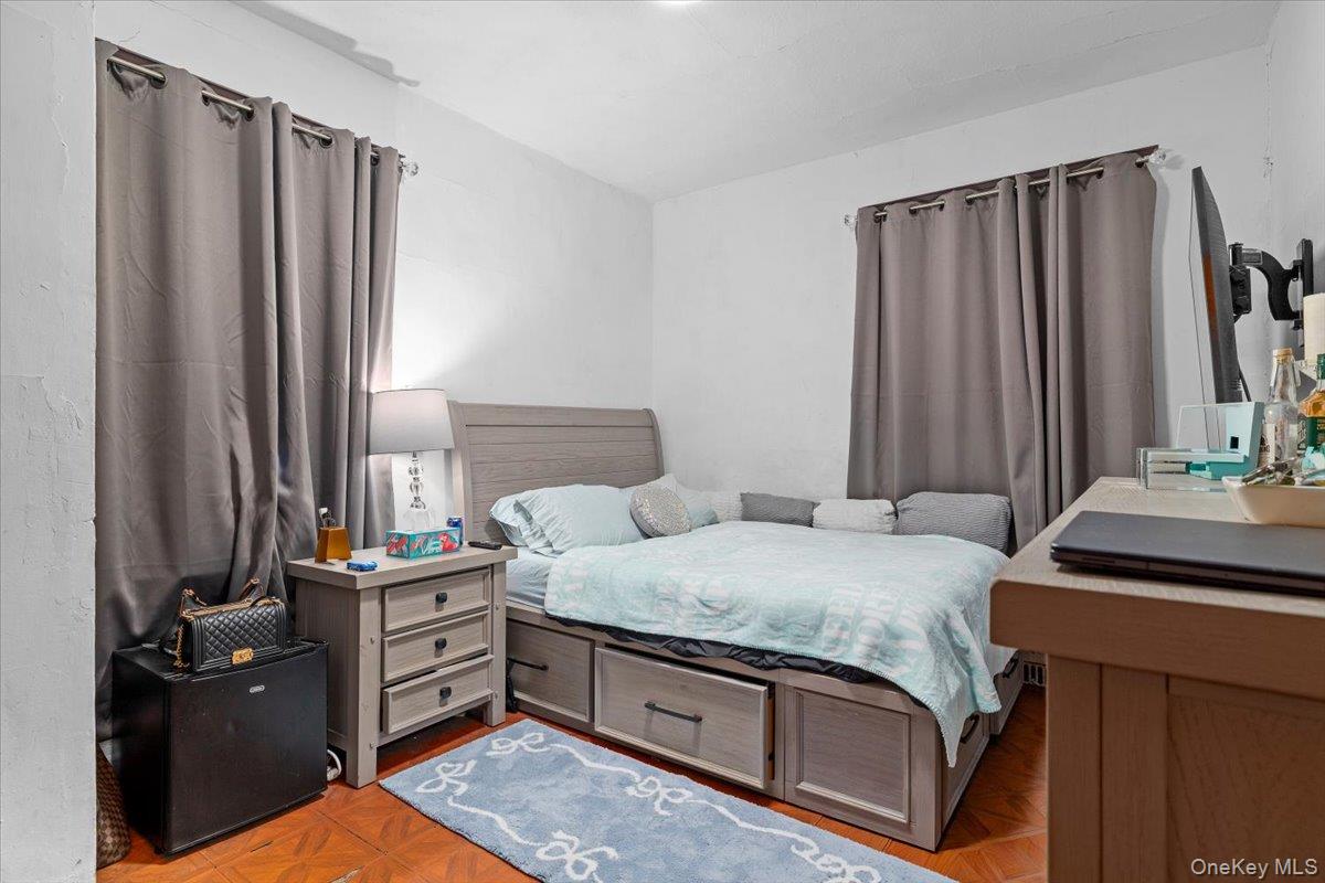 #6 photo, 15427 11th Avenue, Whitestone , NY 11357