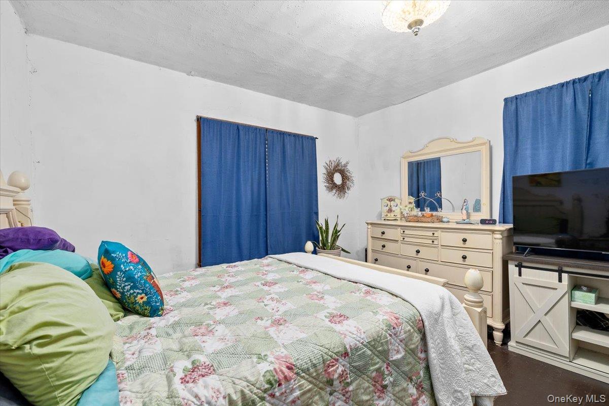 #7 photo, 15427 11th Avenue, Whitestone , NY 11357