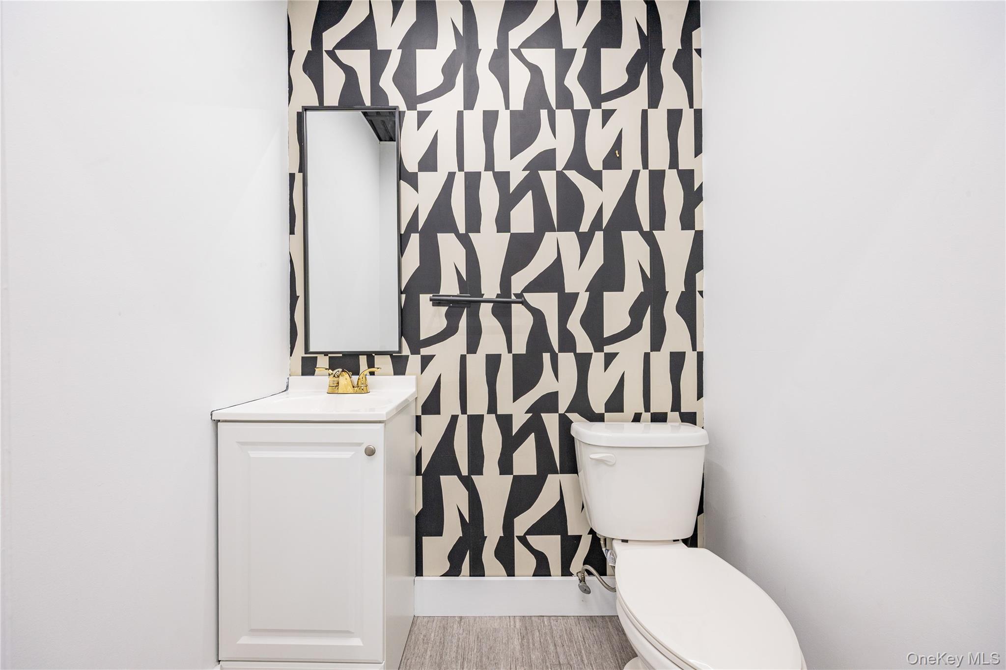 #13 photo, 7 Elmwood, New City , NY 10956