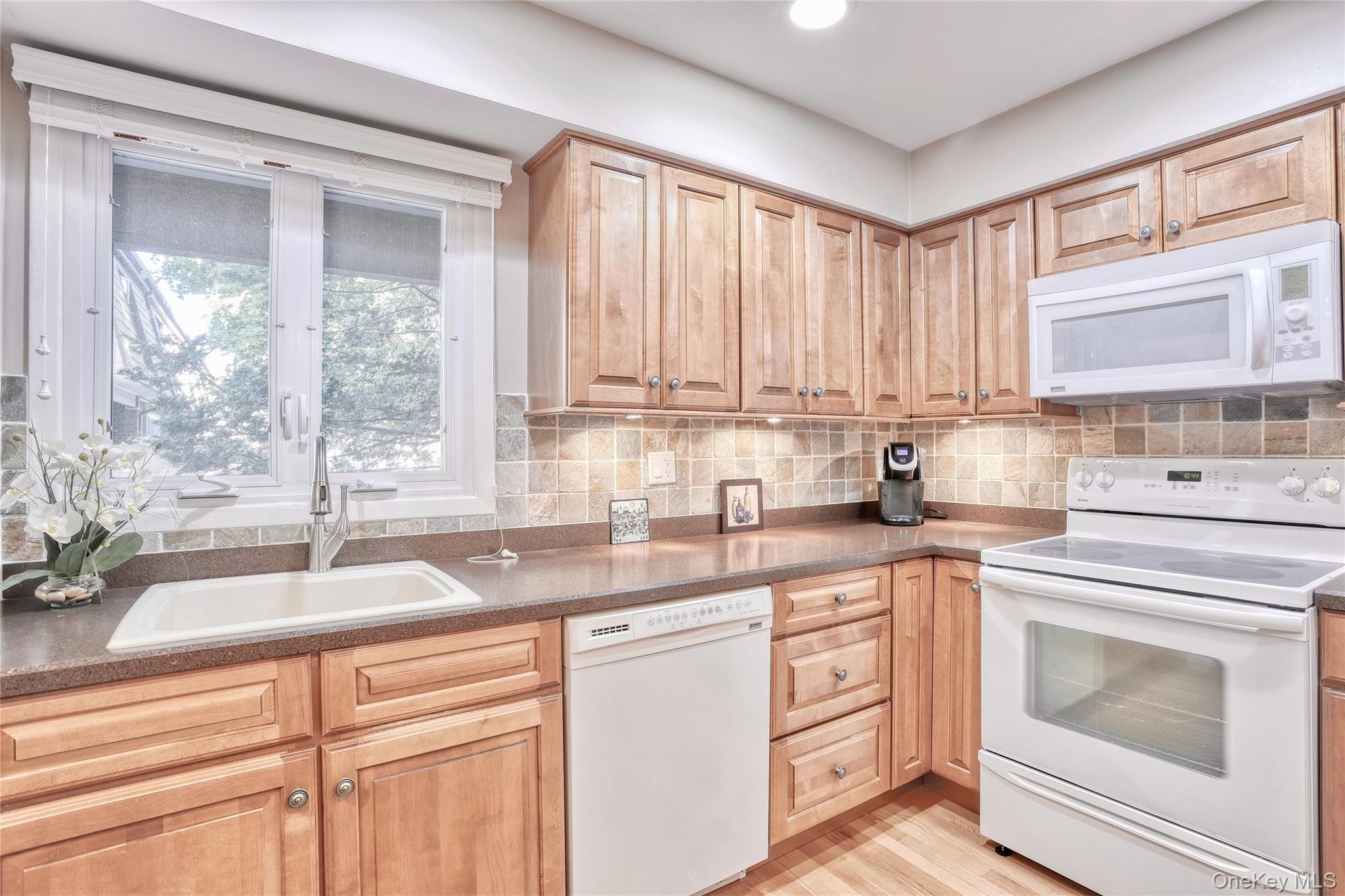 #12 photo, 12 Heritage Drive, New City , NY 10956