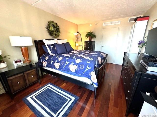 #11 photo, 4 Martine Avenue, White Plains , NY 10606