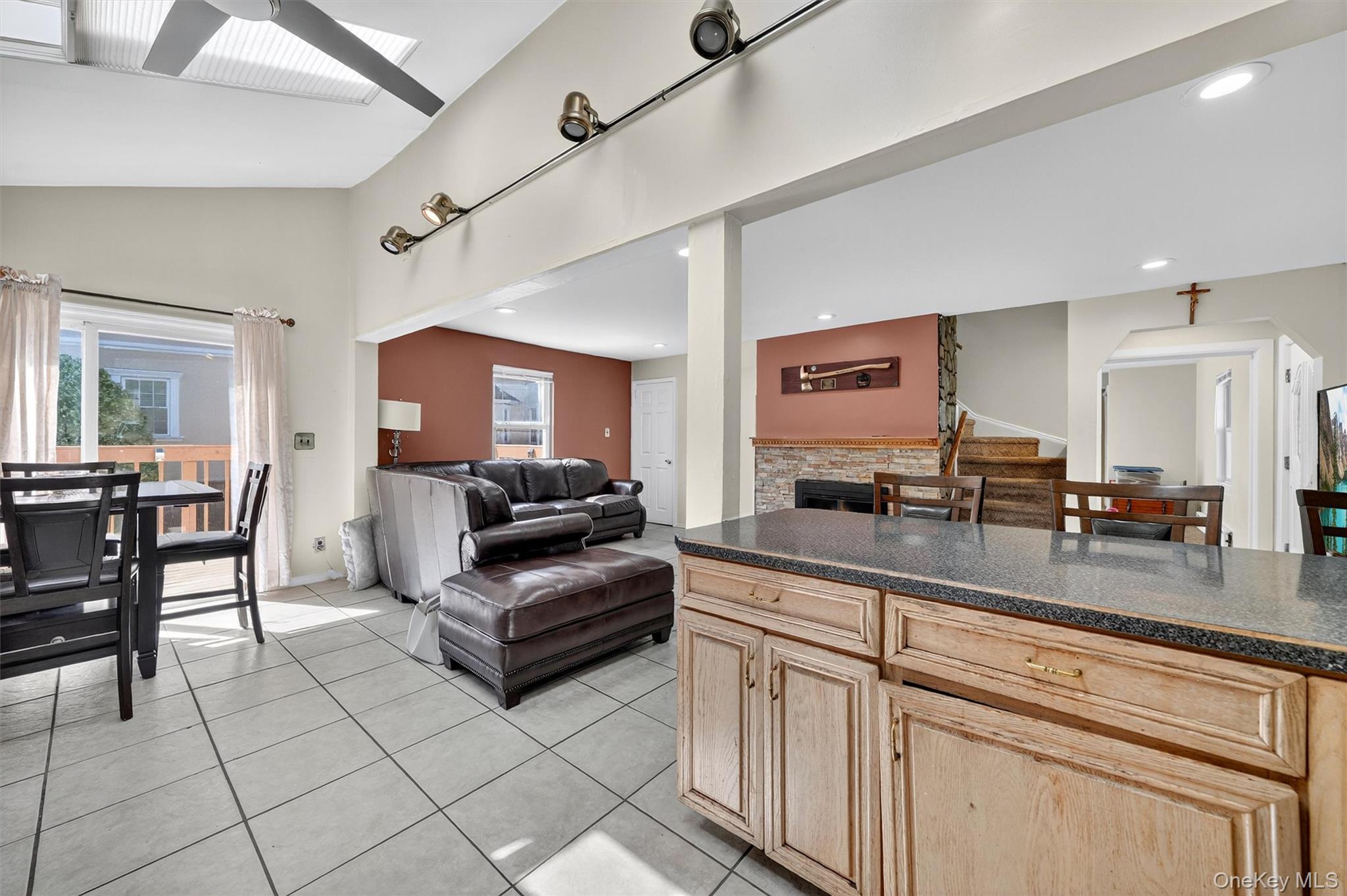 #14 photo, 3384 Country Club Road, Bronx , NY 10465