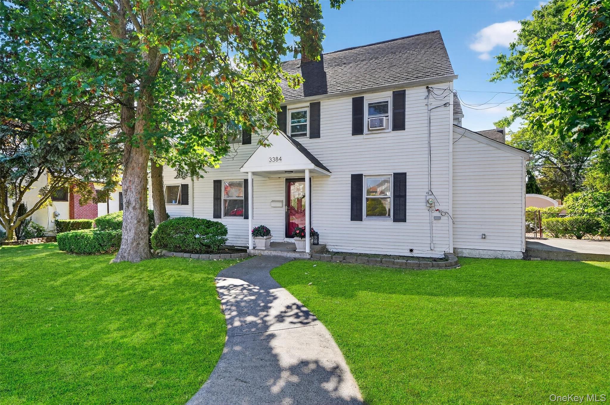 #4 photo, 3384 Country Club Road, Bronx , NY 10465