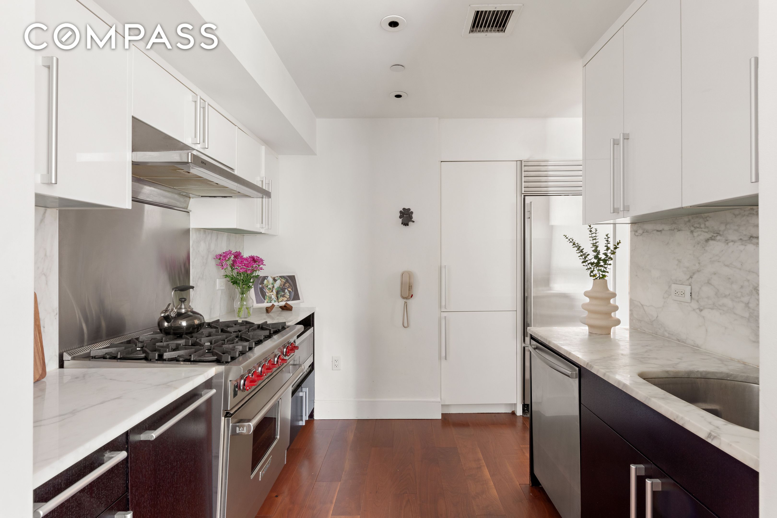 #4 photo, 300 E 79th Street, マンハッタン Upper East Side , NY 10075