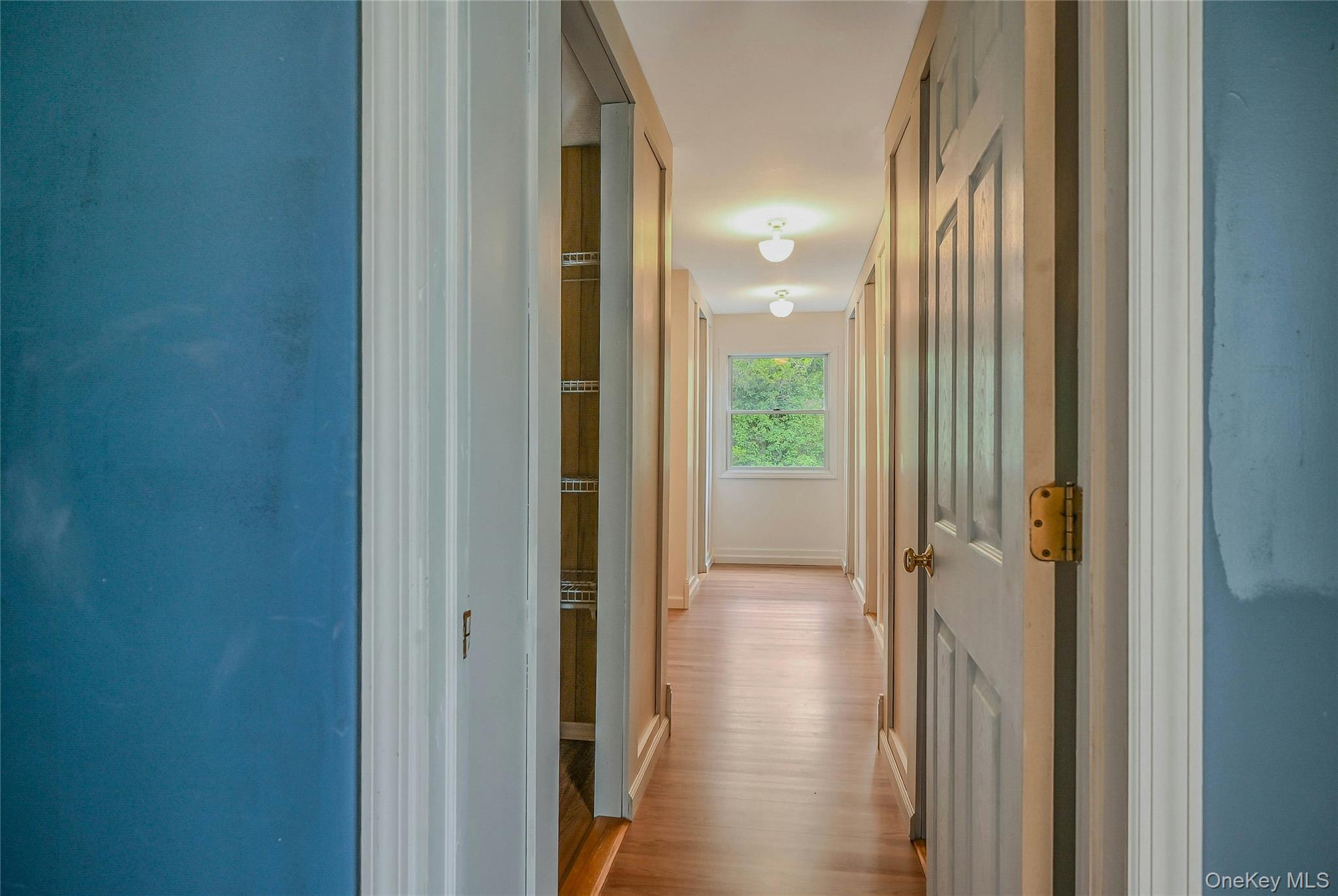 #20 photo, 4 Skunk Hollow Road, Huntington , NY 11743