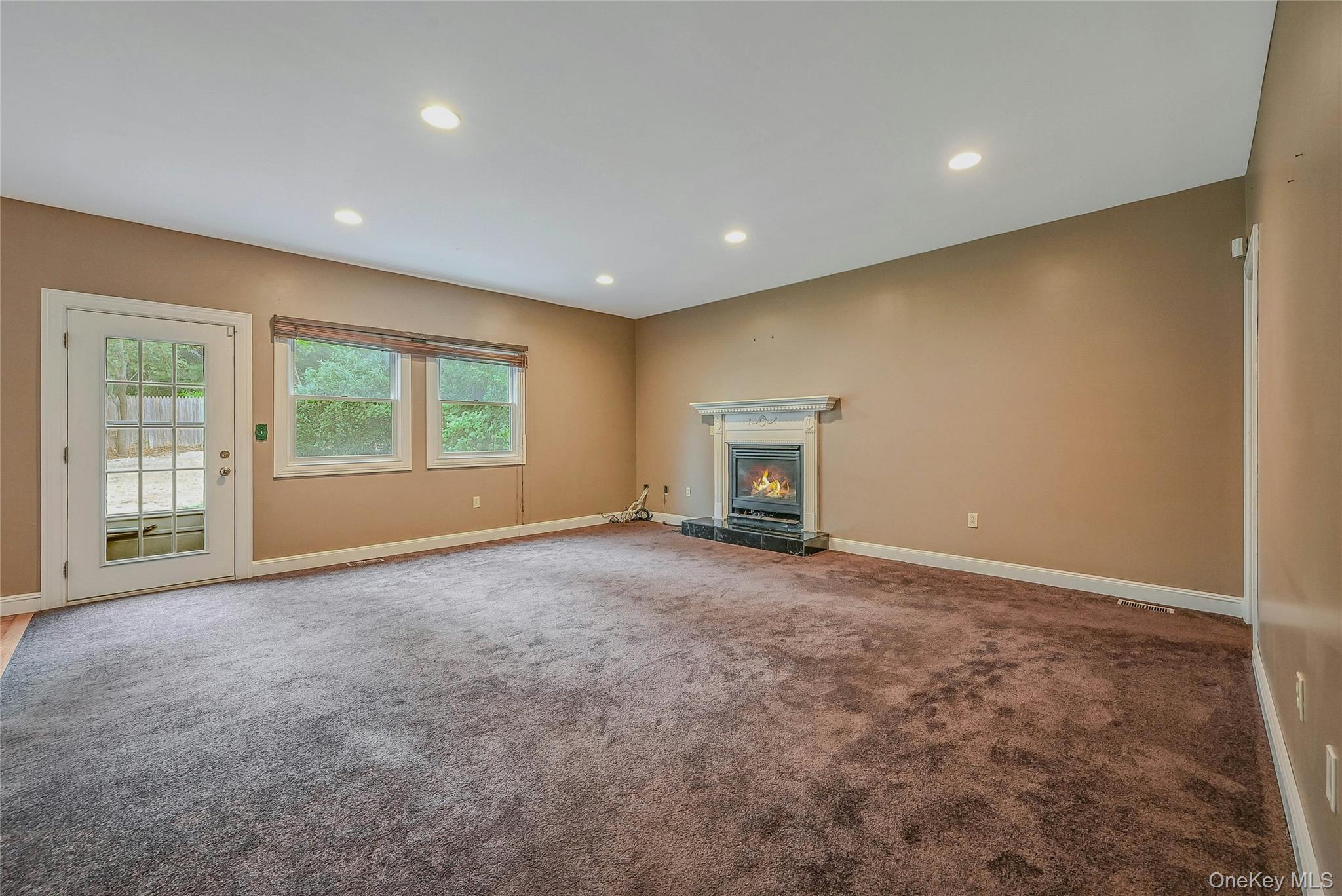 #7 photo, 4 Skunk Hollow Road, Huntington , NY 11743