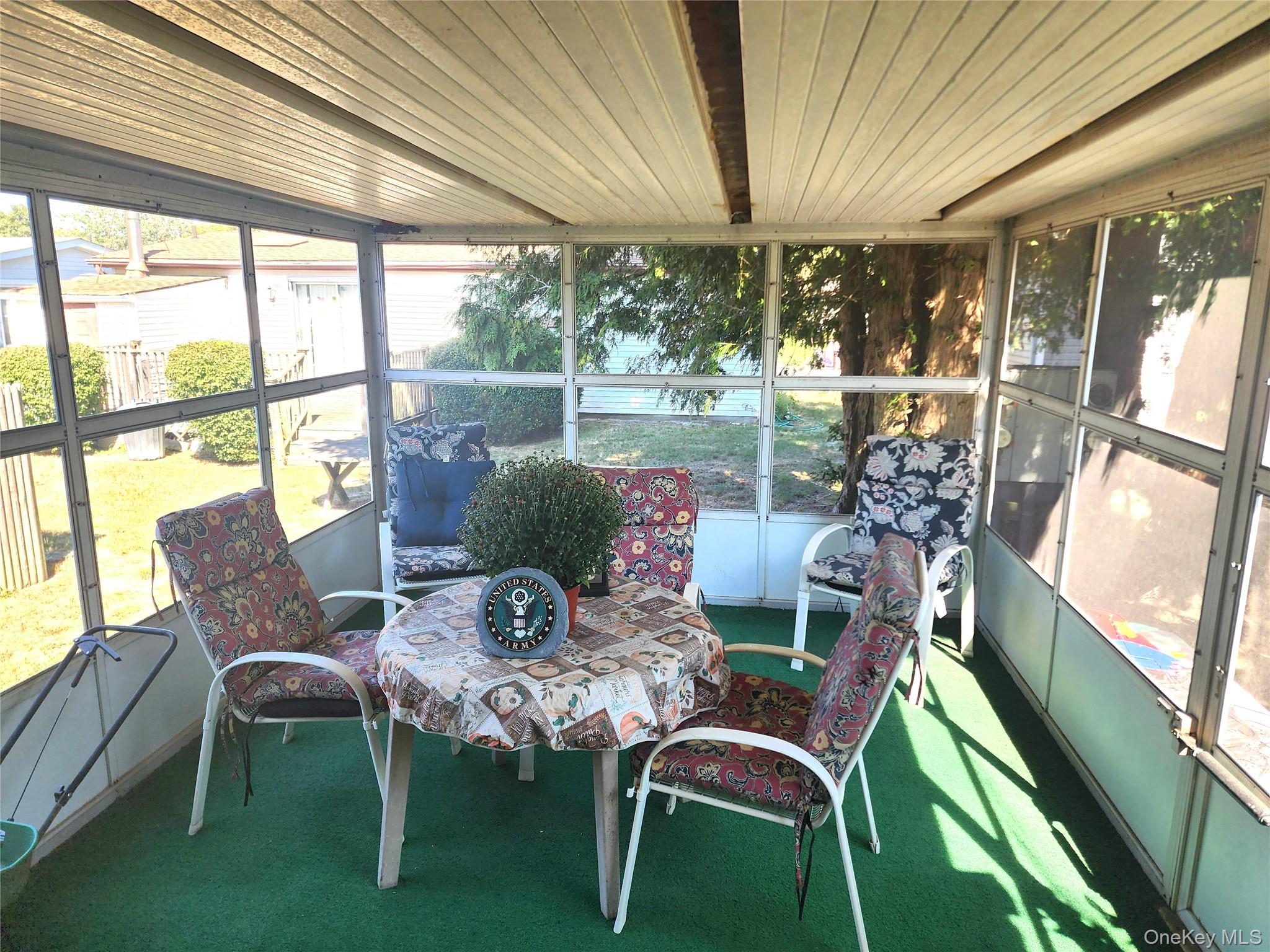 #15 photo, 38B Village Circle, サフォーク郡 Manorville , NY 11949