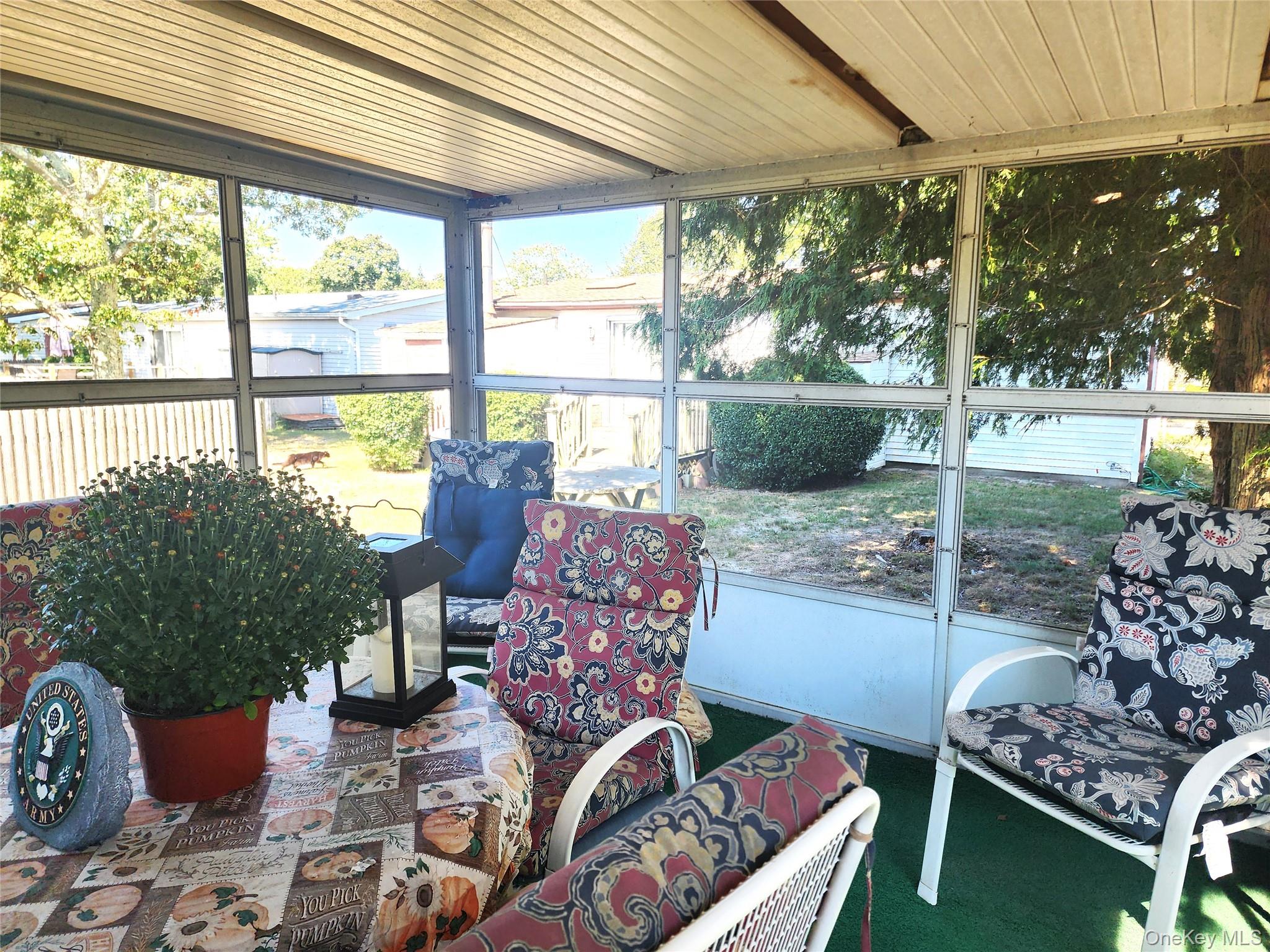 #16 photo, 38B Village Circle, サフォーク郡 Manorville , NY 11949