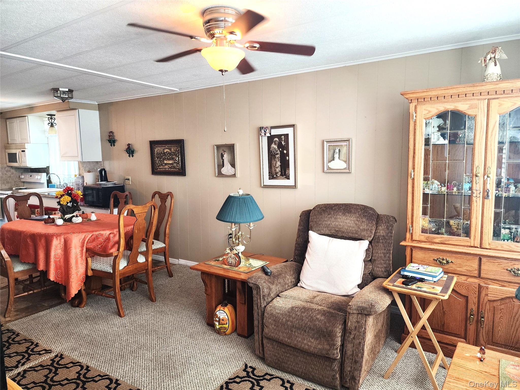 #3 photo, 38B Village Circle, サフォーク郡 Manorville , NY 11949