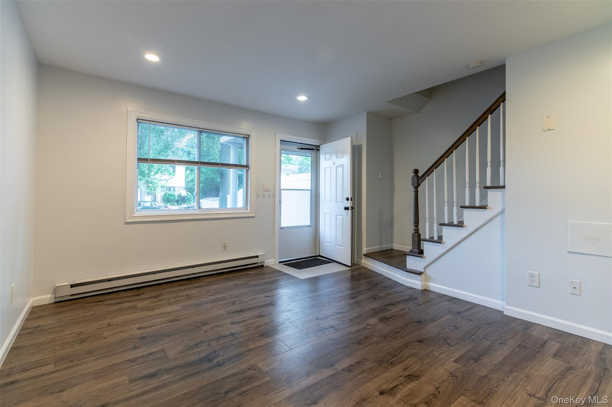 #3 photo, 72 Tudor Lane, Bay Shore , NY 11706