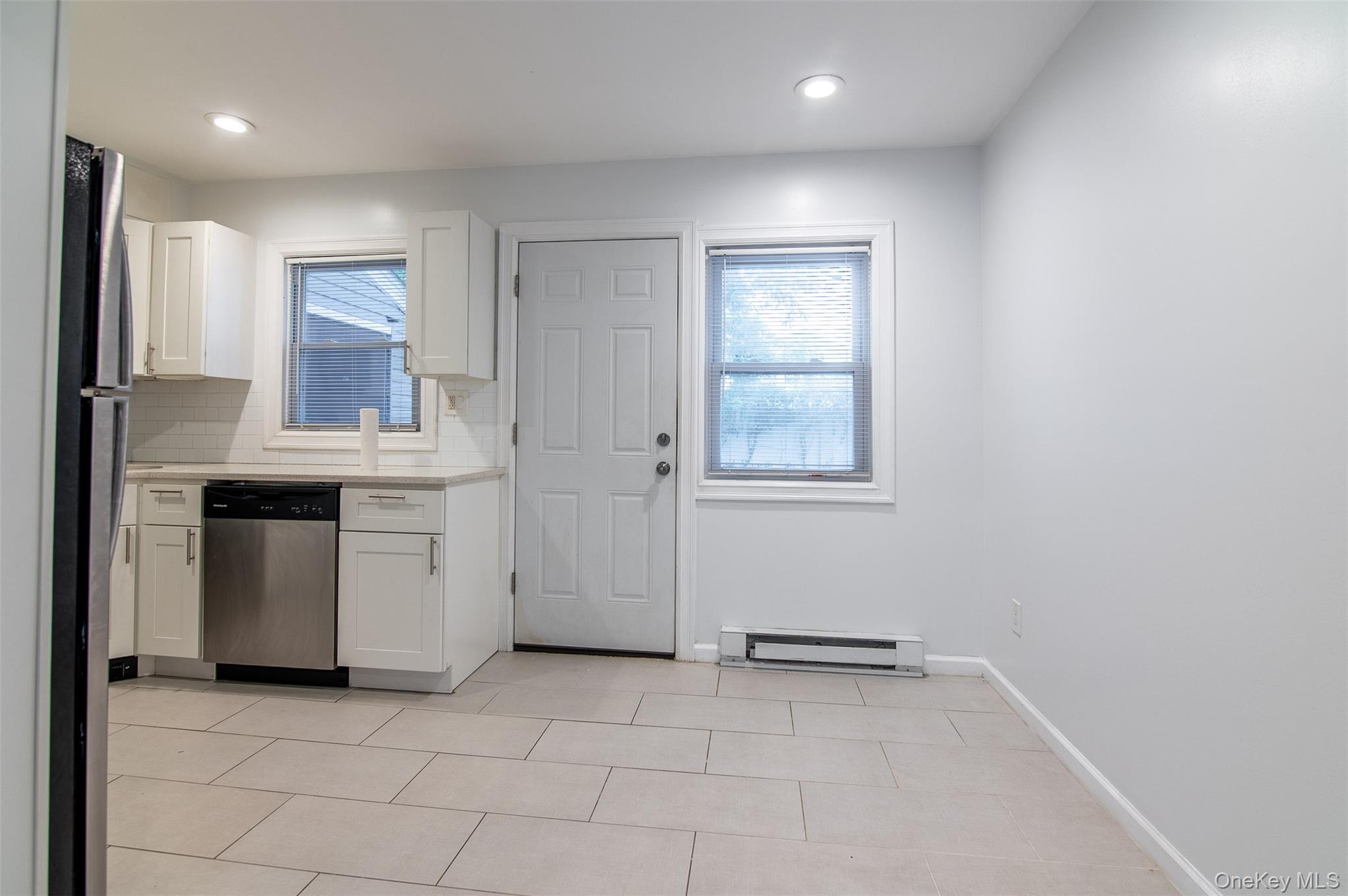 #4 photo, 72 Tudor Lane, Bay Shore , NY 11706