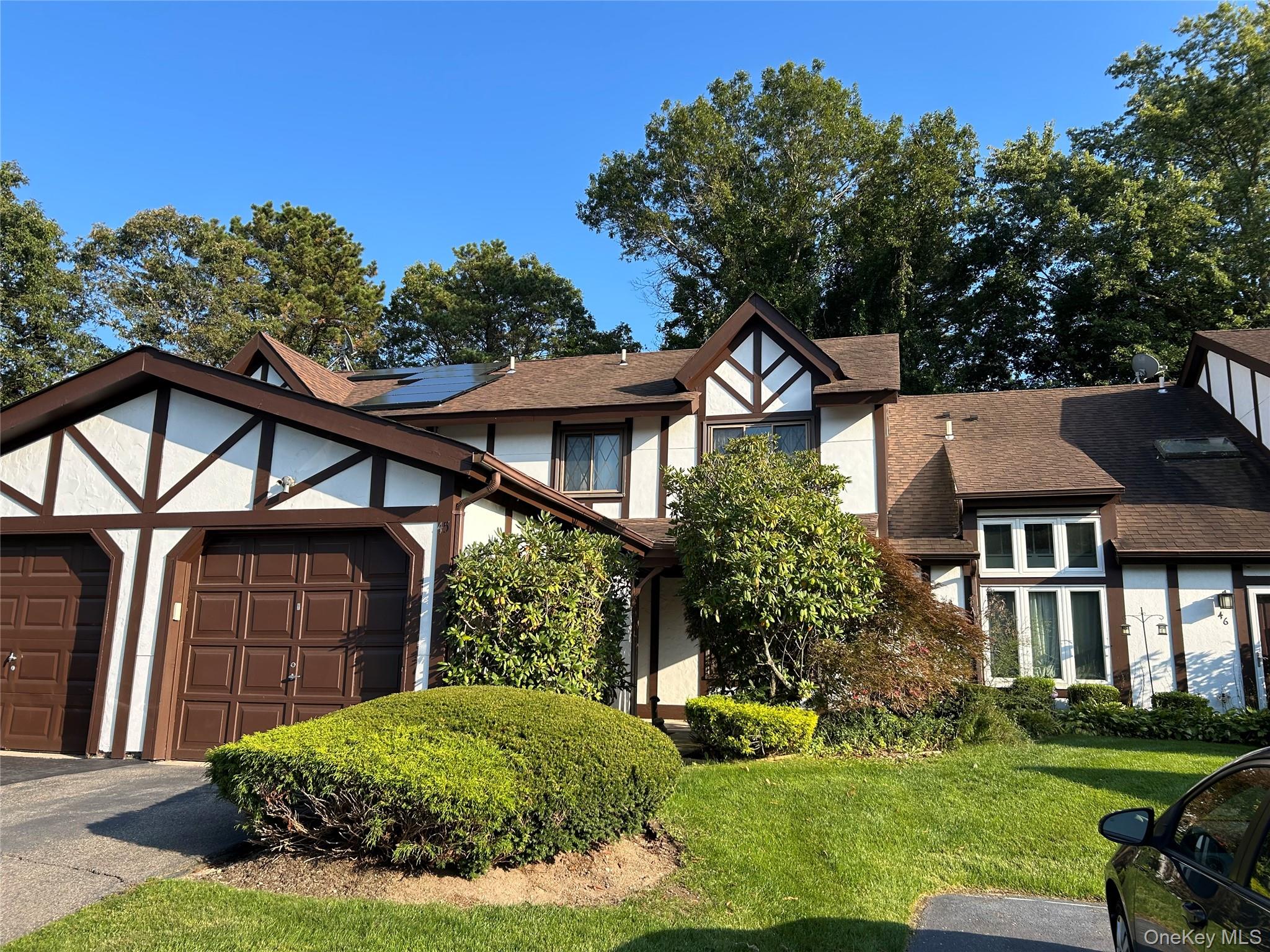 #1 photo, 45 Briar Hill Court, Middle Island , NY 11953