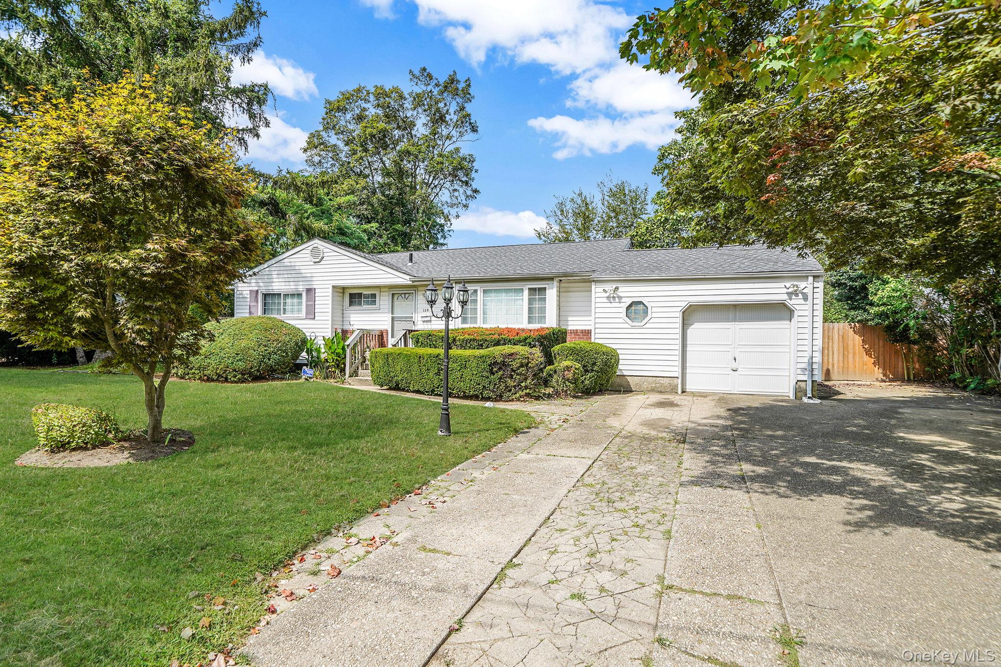#1 photo, 167 Wittberg Street, Brentwood , NY 11717