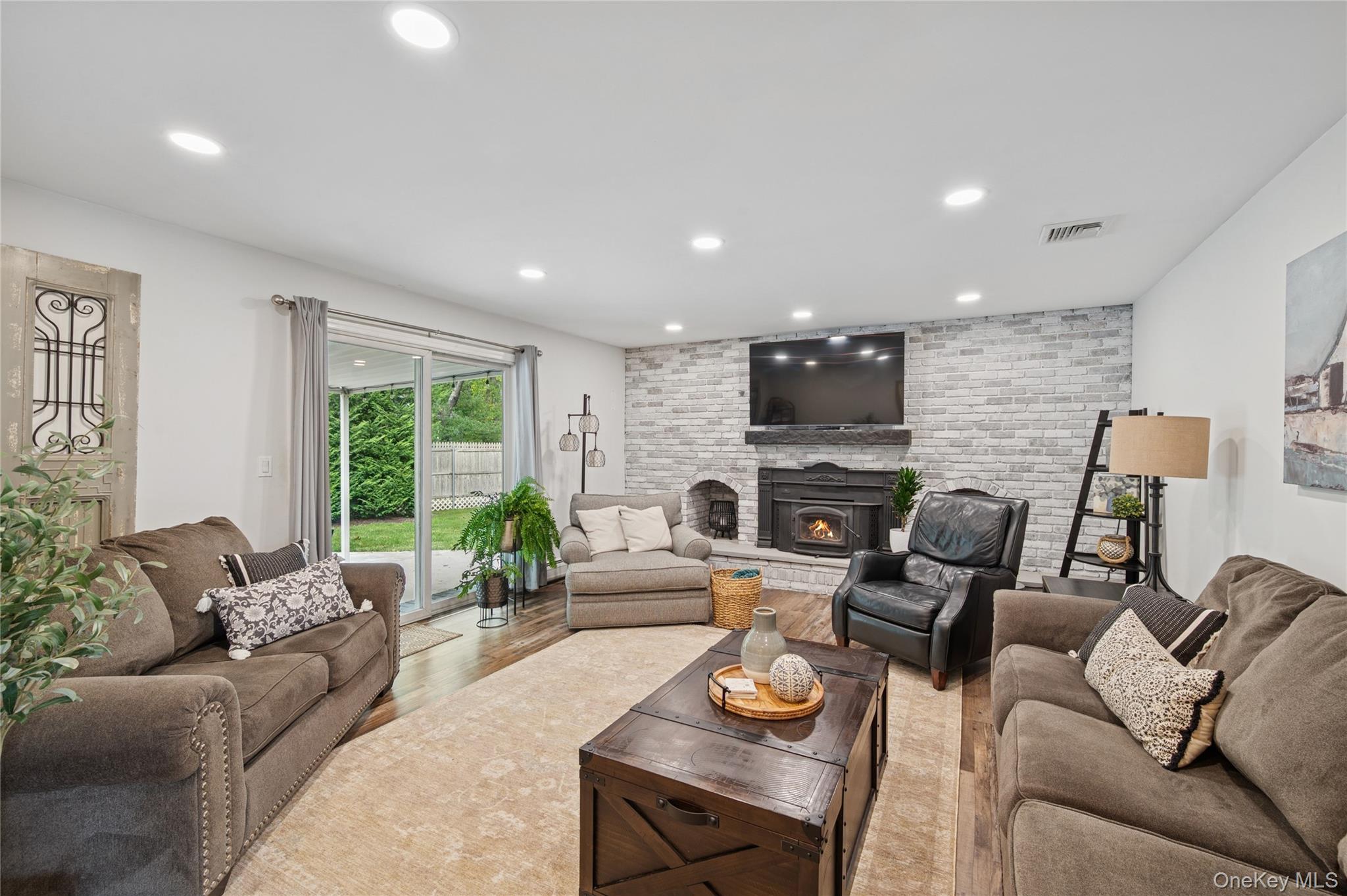 #19 photo, 75 E Moriches Boulevard, Eastport , NY 11941