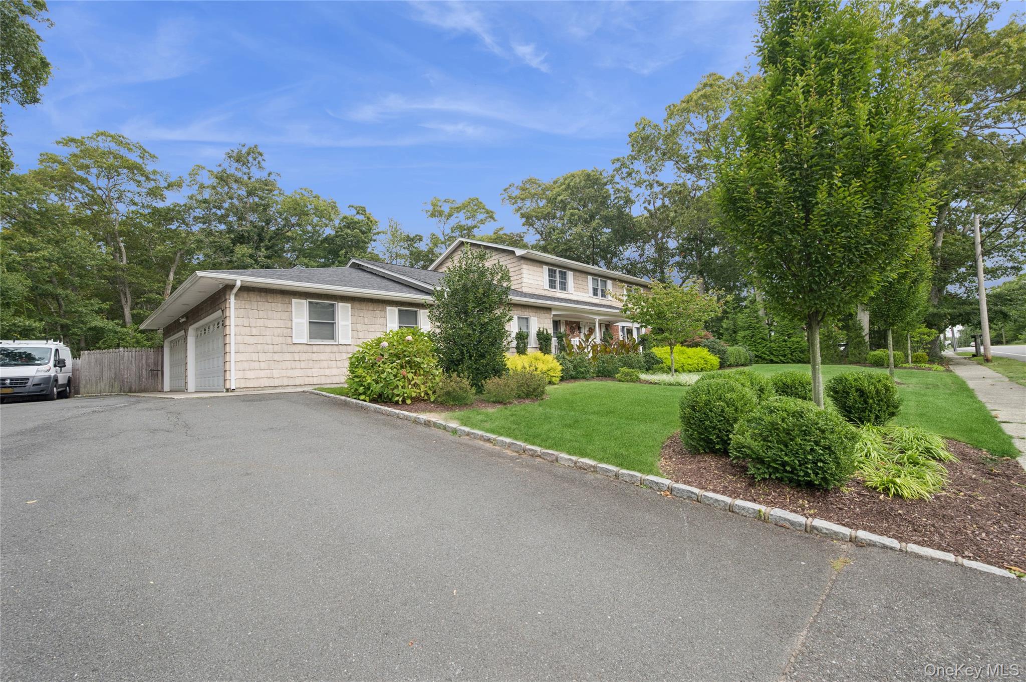 #3 photo, 75 E Moriches Boulevard, Eastport , NY 11941