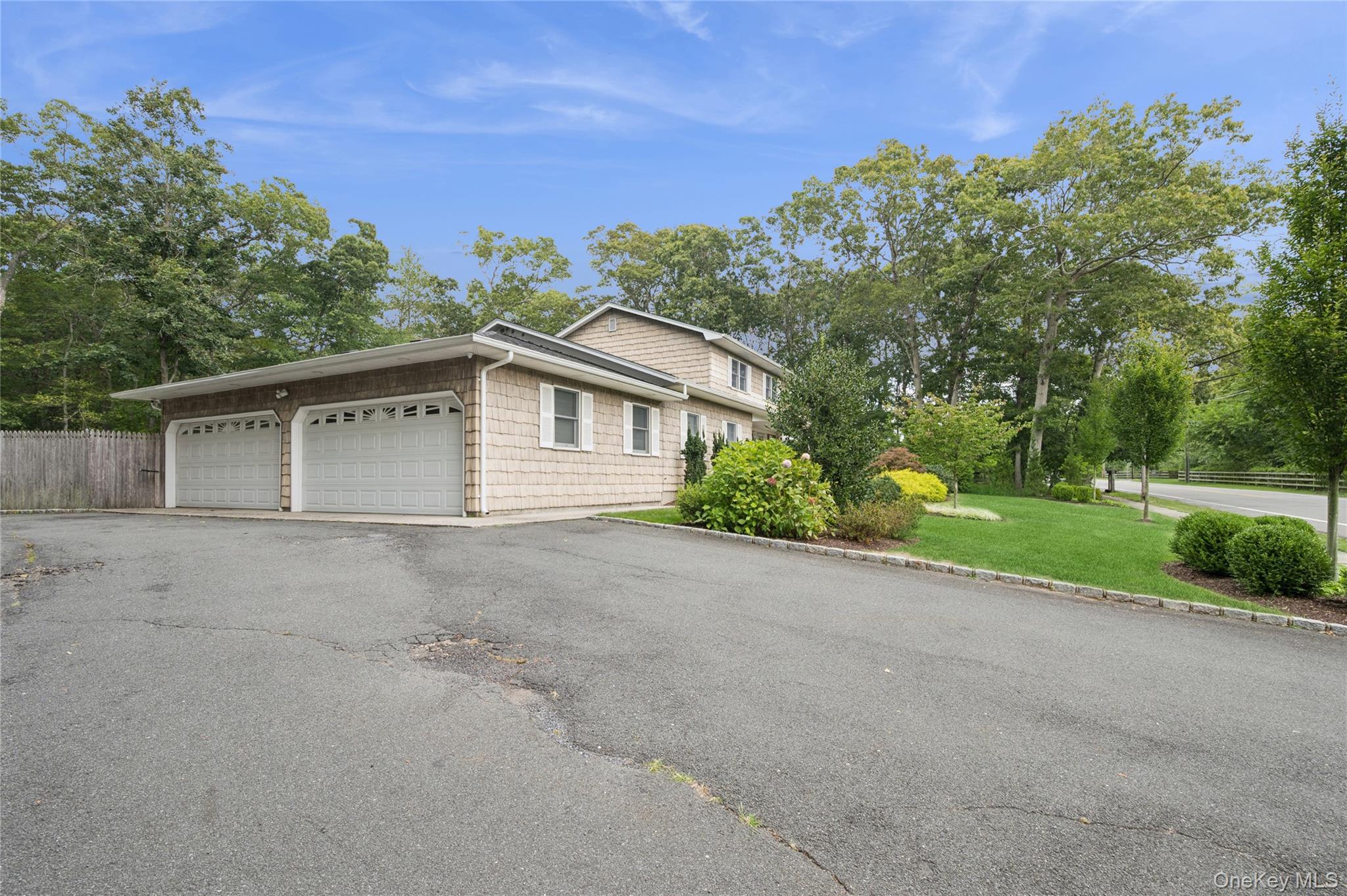 #4 photo, 75 E Moriches Boulevard, Eastport , NY 11941