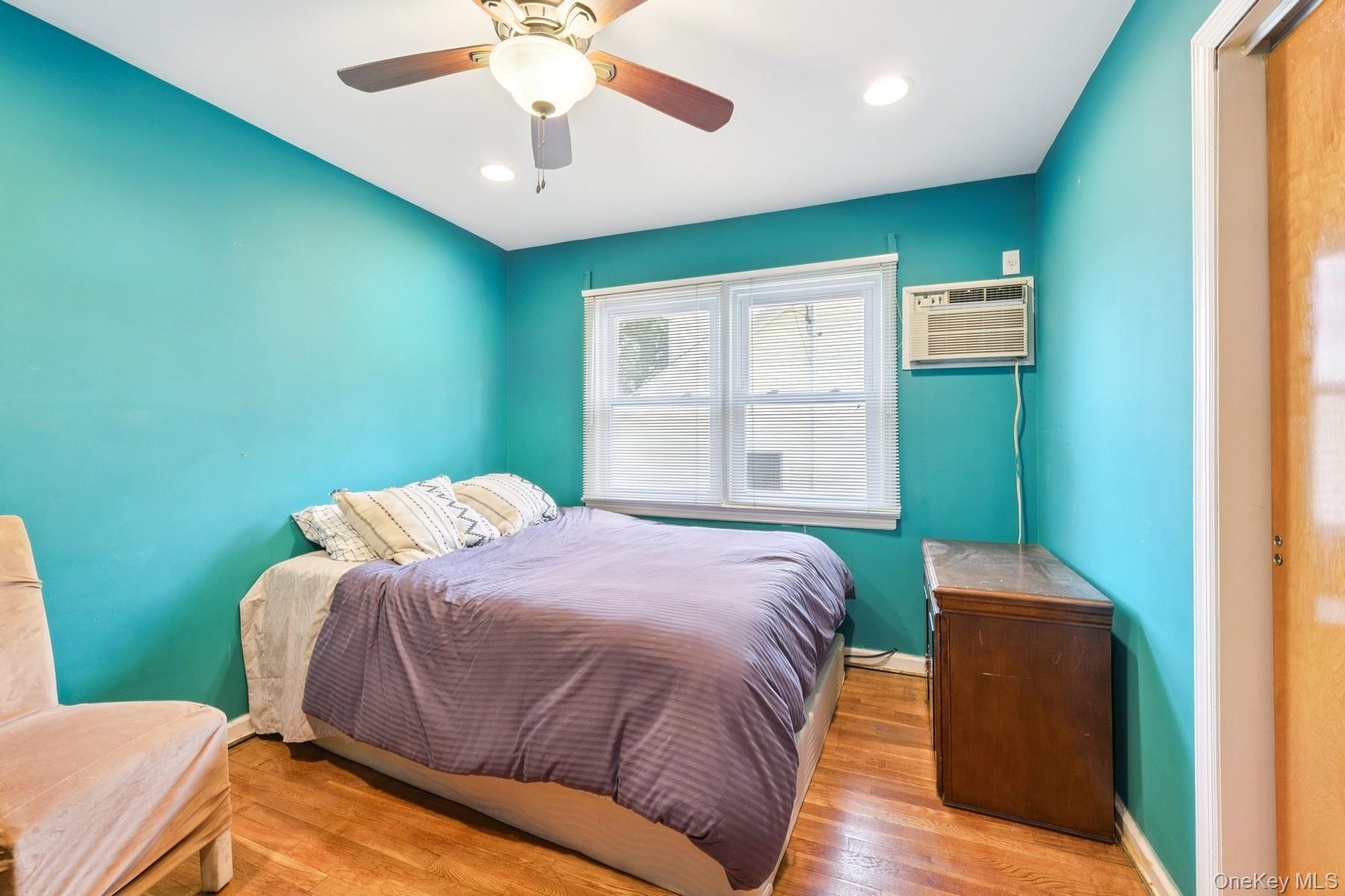 #16 photo, 316 Scranton Avenue, Lynbrook , NY 11563