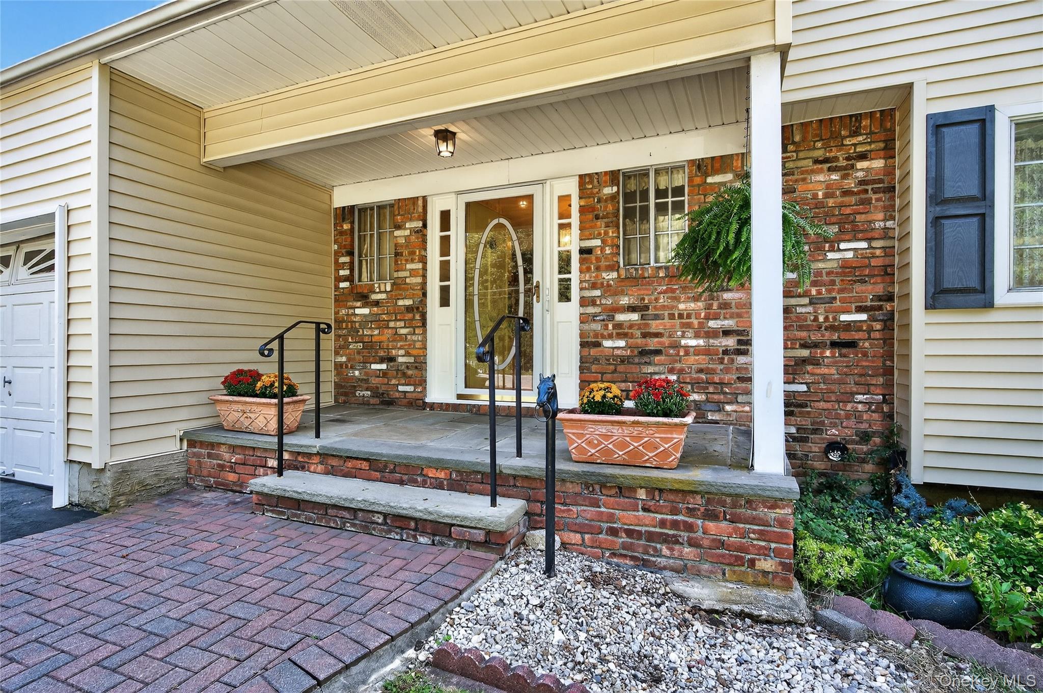 #1 photo, 88 Ayers Road, ناسو Locust Valley , NY 11560