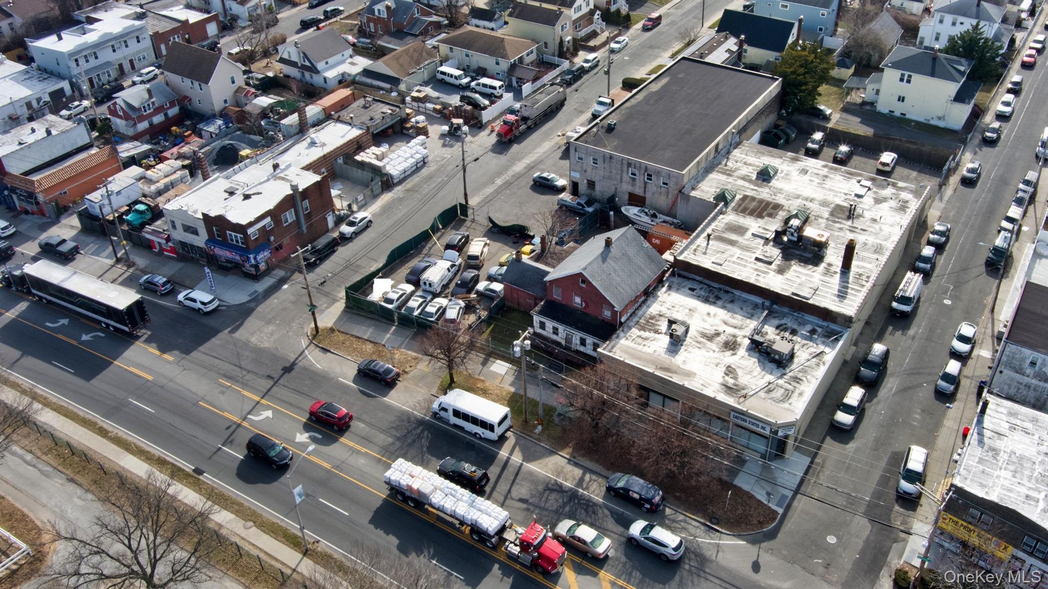 #5 photo, 351 Hempstead Turnpike, ナッソー郡 Elmont , NY 11003