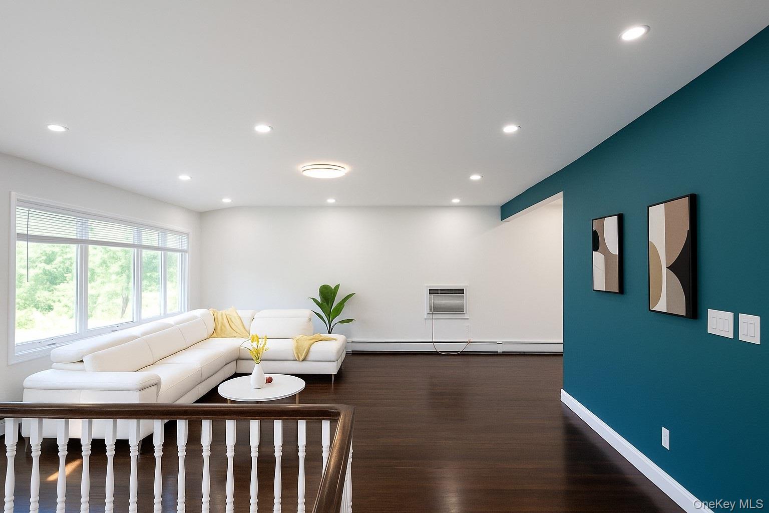 #3 photo, 18 Park Drive East, Syosset , NY 11791