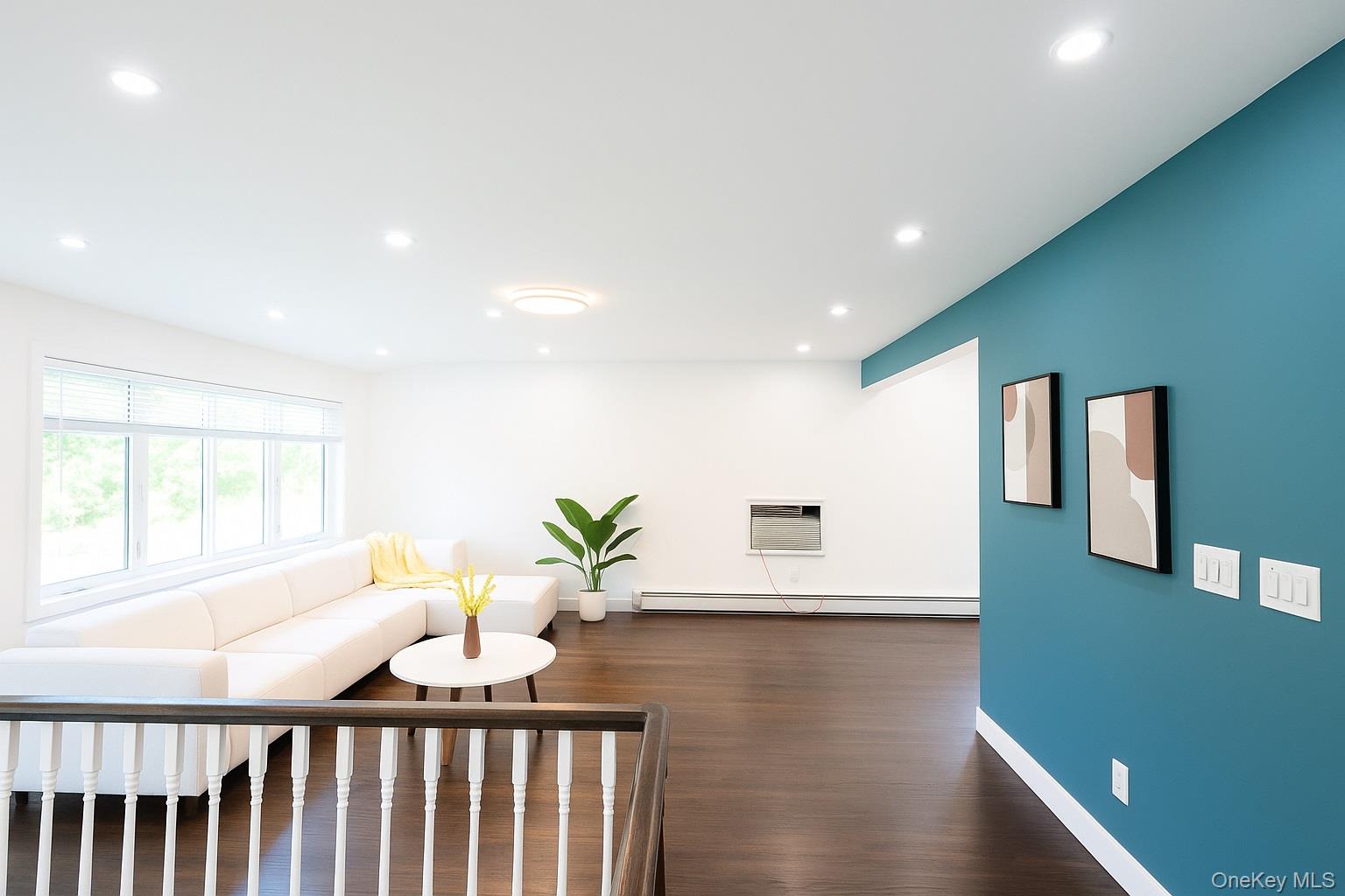 #7 photo, 18 Park Drive East, Syosset , NY 11791