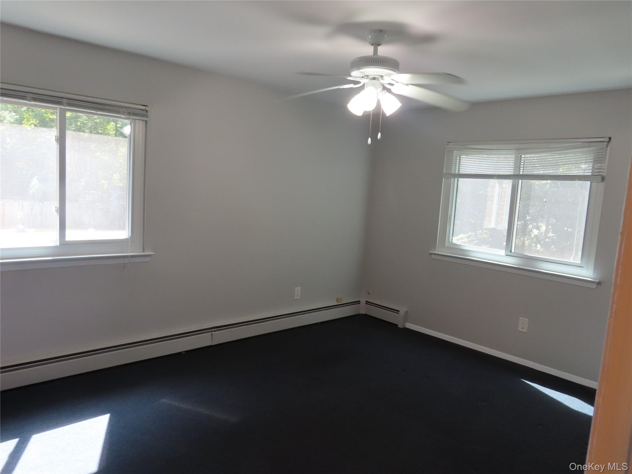 #14 photo, 1210 Smithtown Avenue, サフォーク郡 Bohemia , NY 11716