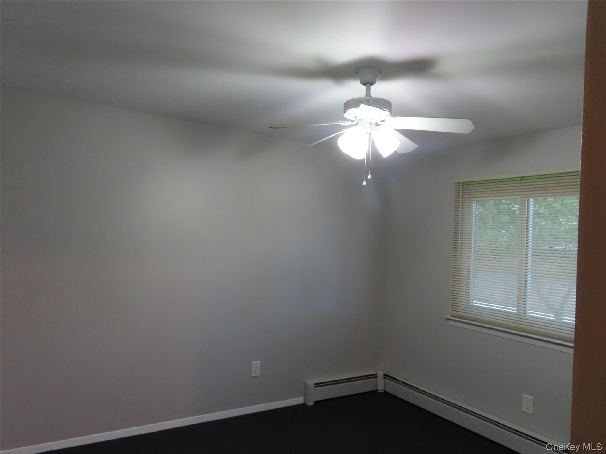 #15 photo, 1210 Smithtown Avenue, サフォーク郡 Bohemia , NY 11716