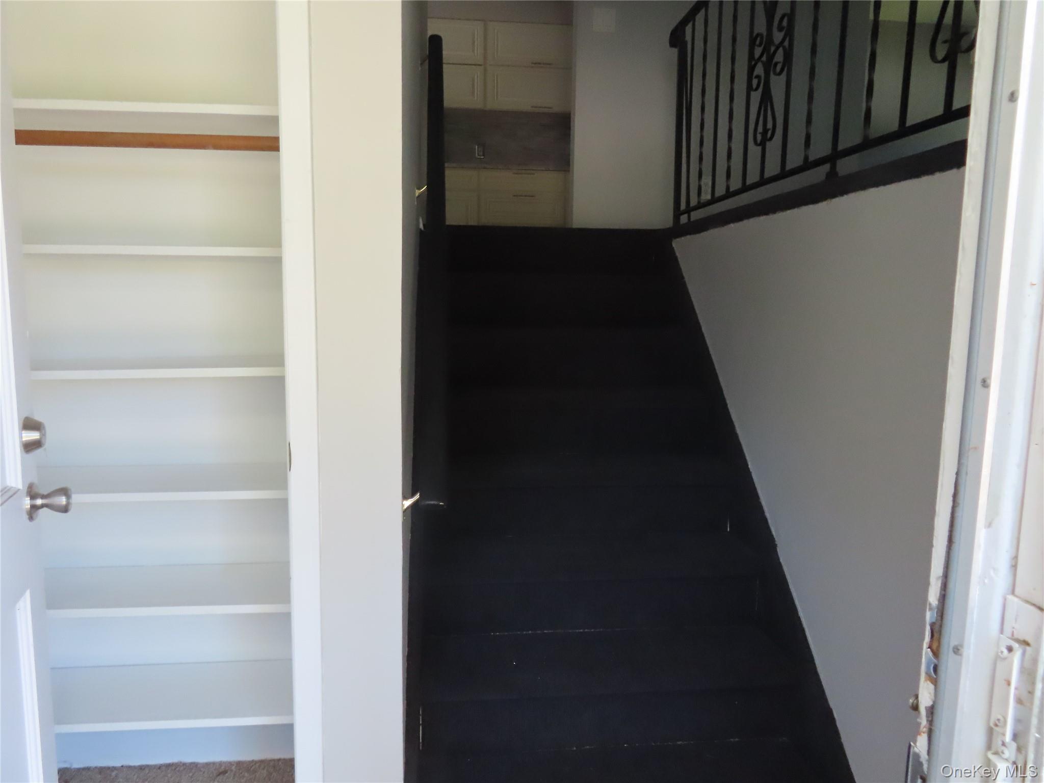 #3 photo, 1210 Smithtown Avenue, サフォーク郡 Bohemia , NY 11716