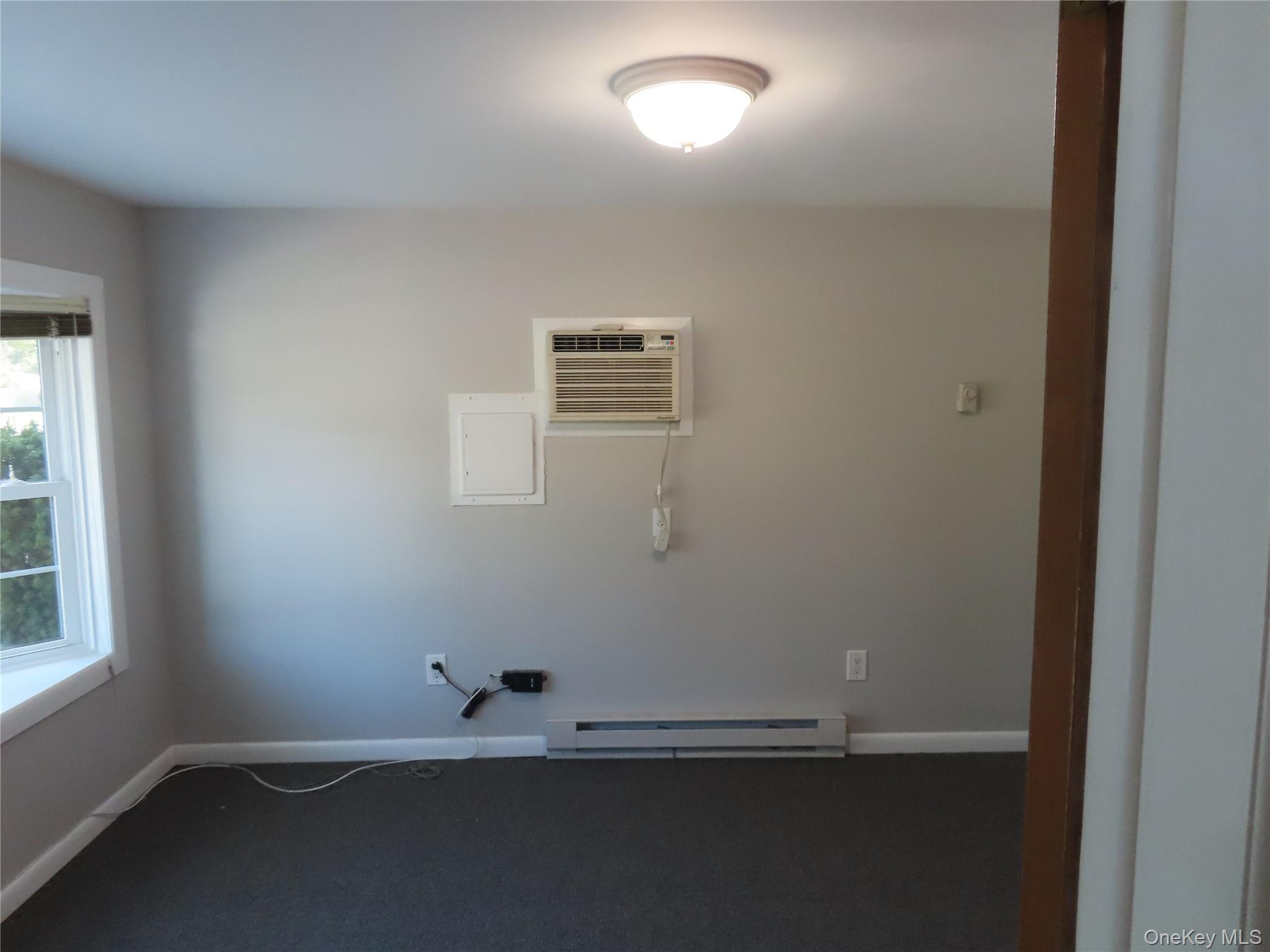 #5 photo, 1210 Smithtown Avenue, サフォーク郡 Bohemia , NY 11716