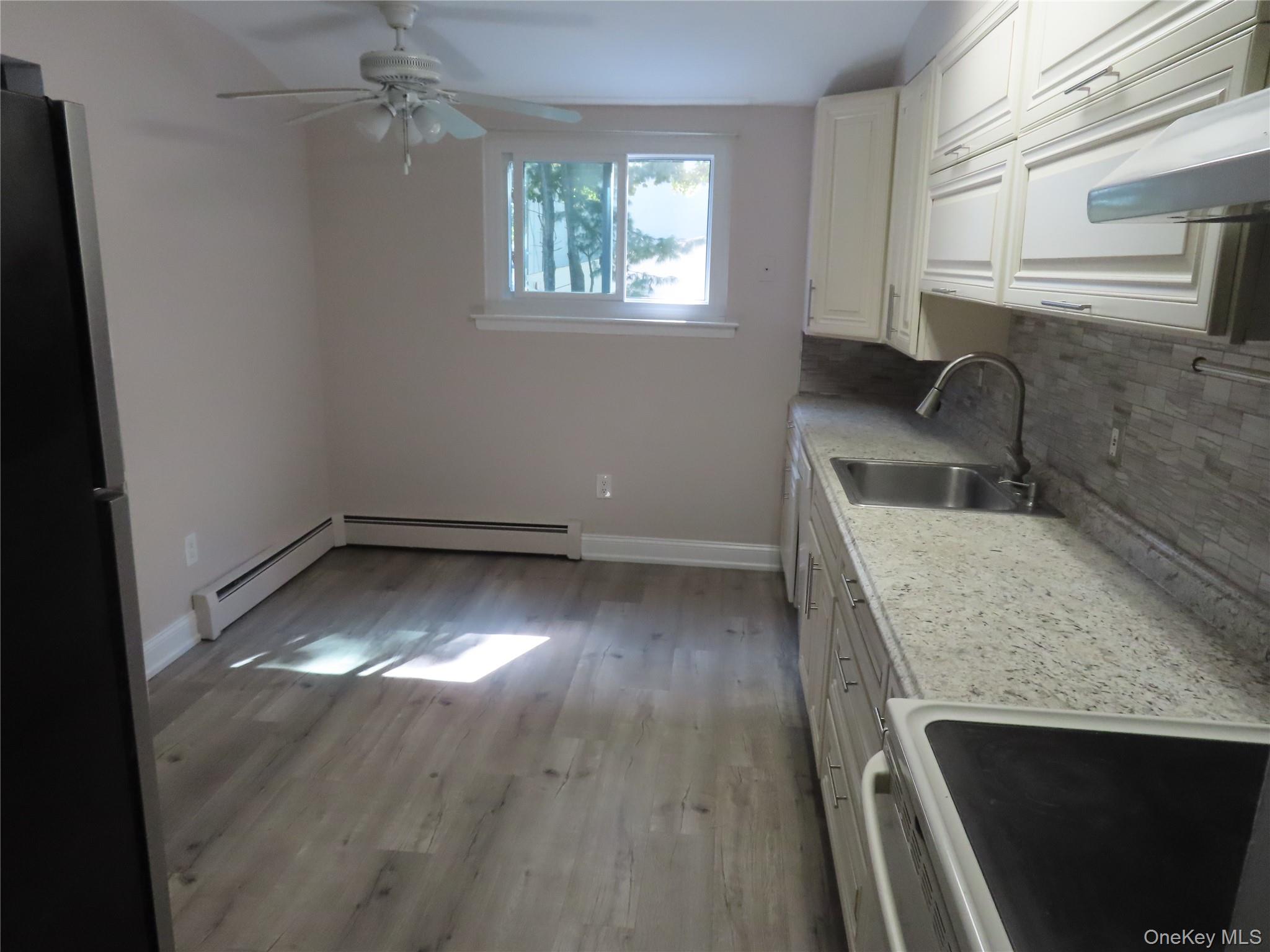 #7 photo, 1210 Smithtown Avenue, サフォーク郡 Bohemia , NY 11716