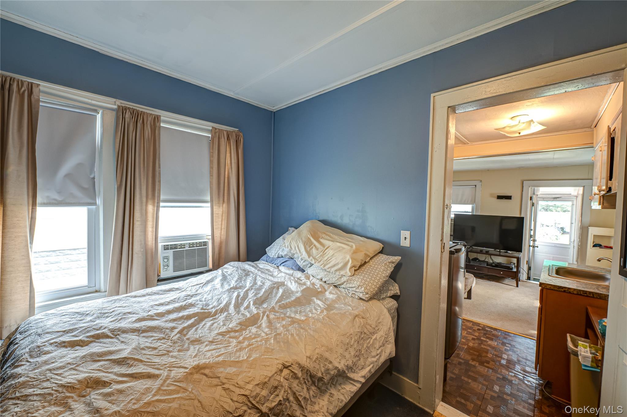 #18 photo, 7 Bailey Avenue, Babylon , NY 11702