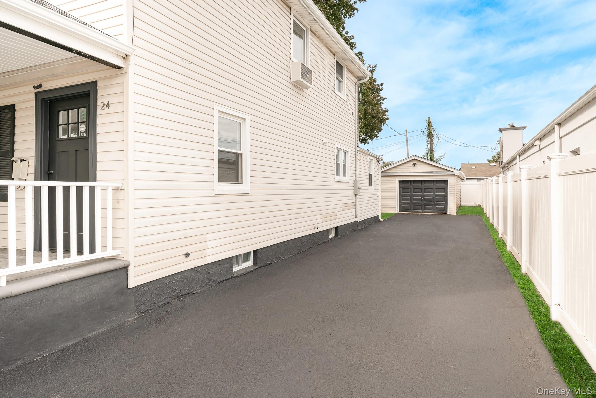 #3 photo, 24 Calvert Avenue, West Babylon , NY 11704