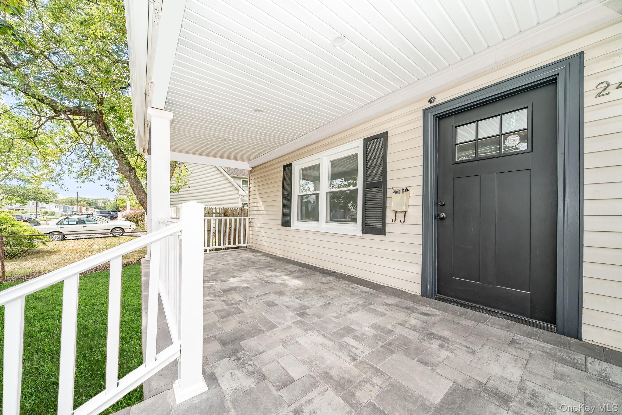 #4 photo, 24 Calvert Avenue, West Babylon , NY 11704