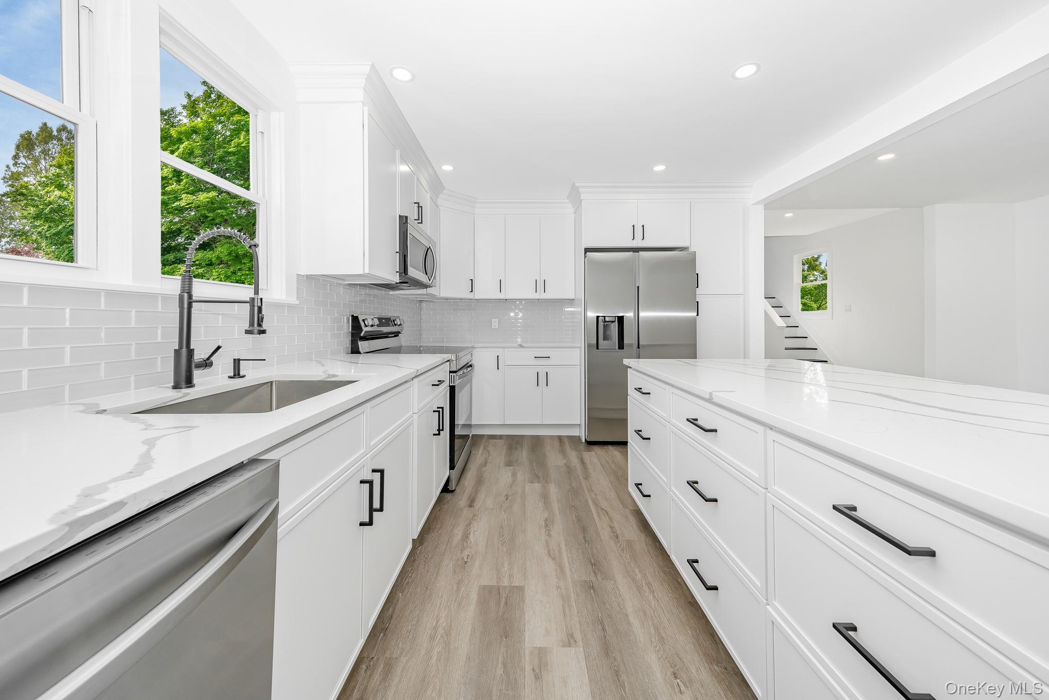 #5 photo, 24 Calvert Avenue, West Babylon , NY 11704