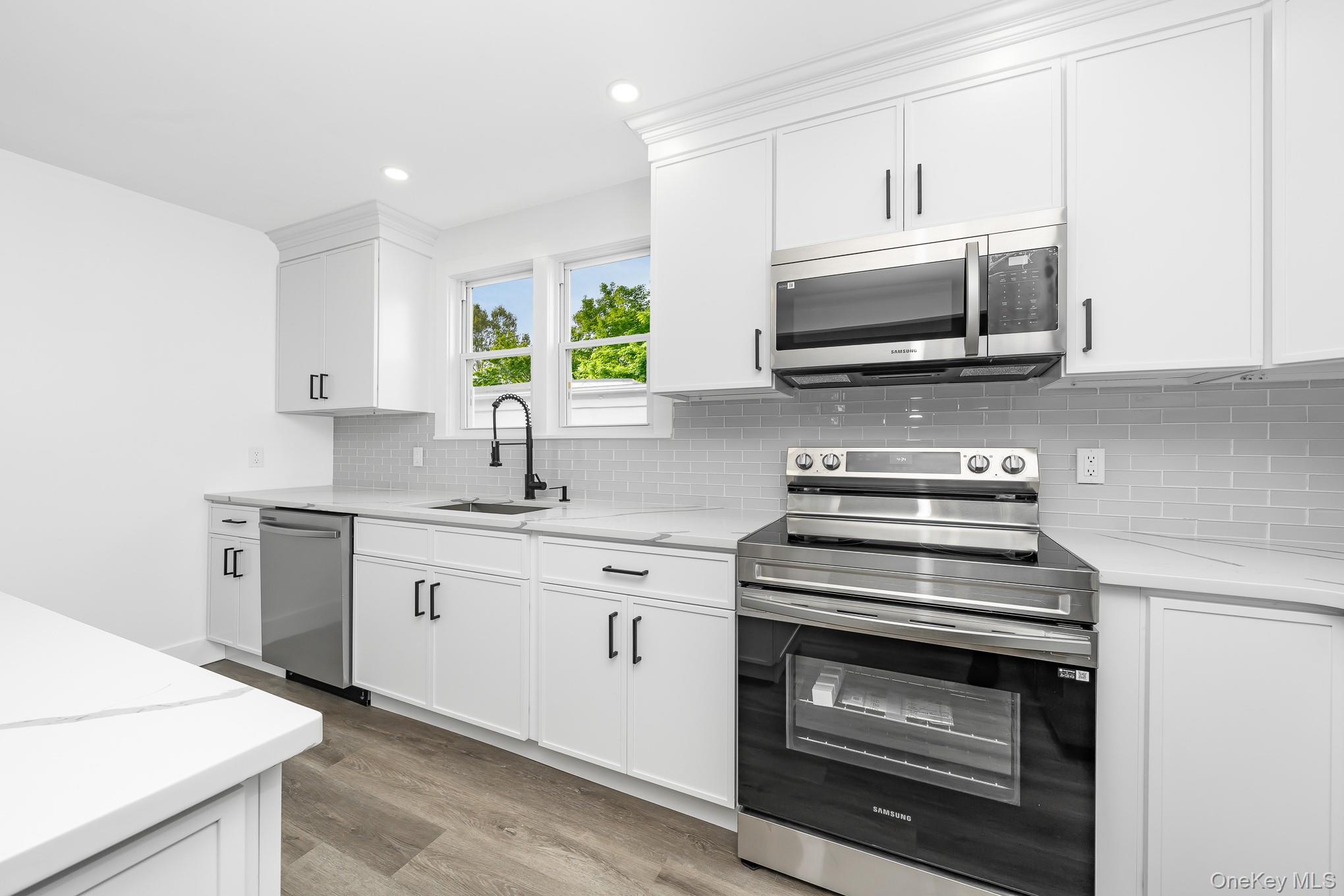 #6 photo, 24 Calvert Avenue, West Babylon , NY 11704