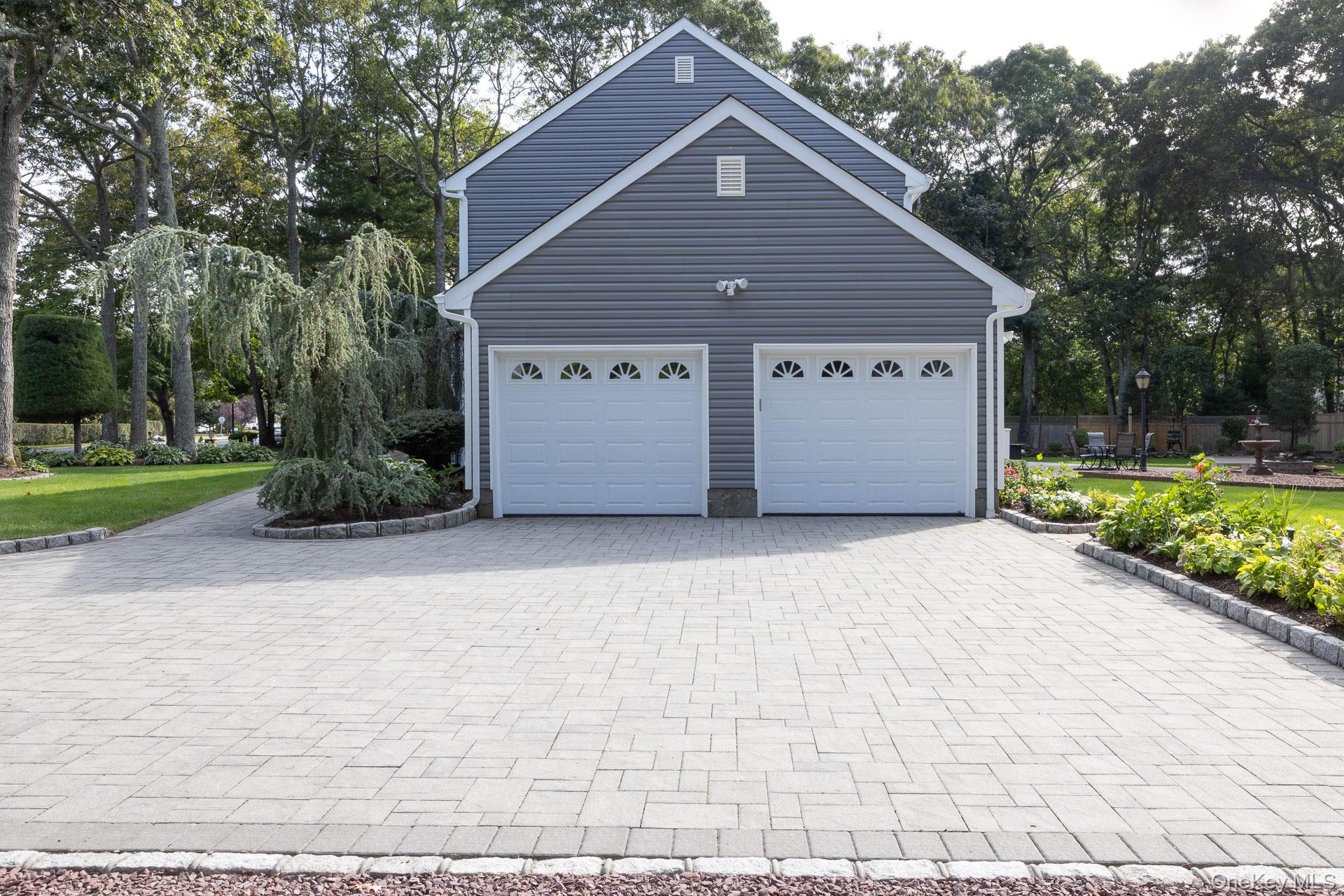 #15 photo, 50 Margin Drive, Shirley , NY 11967