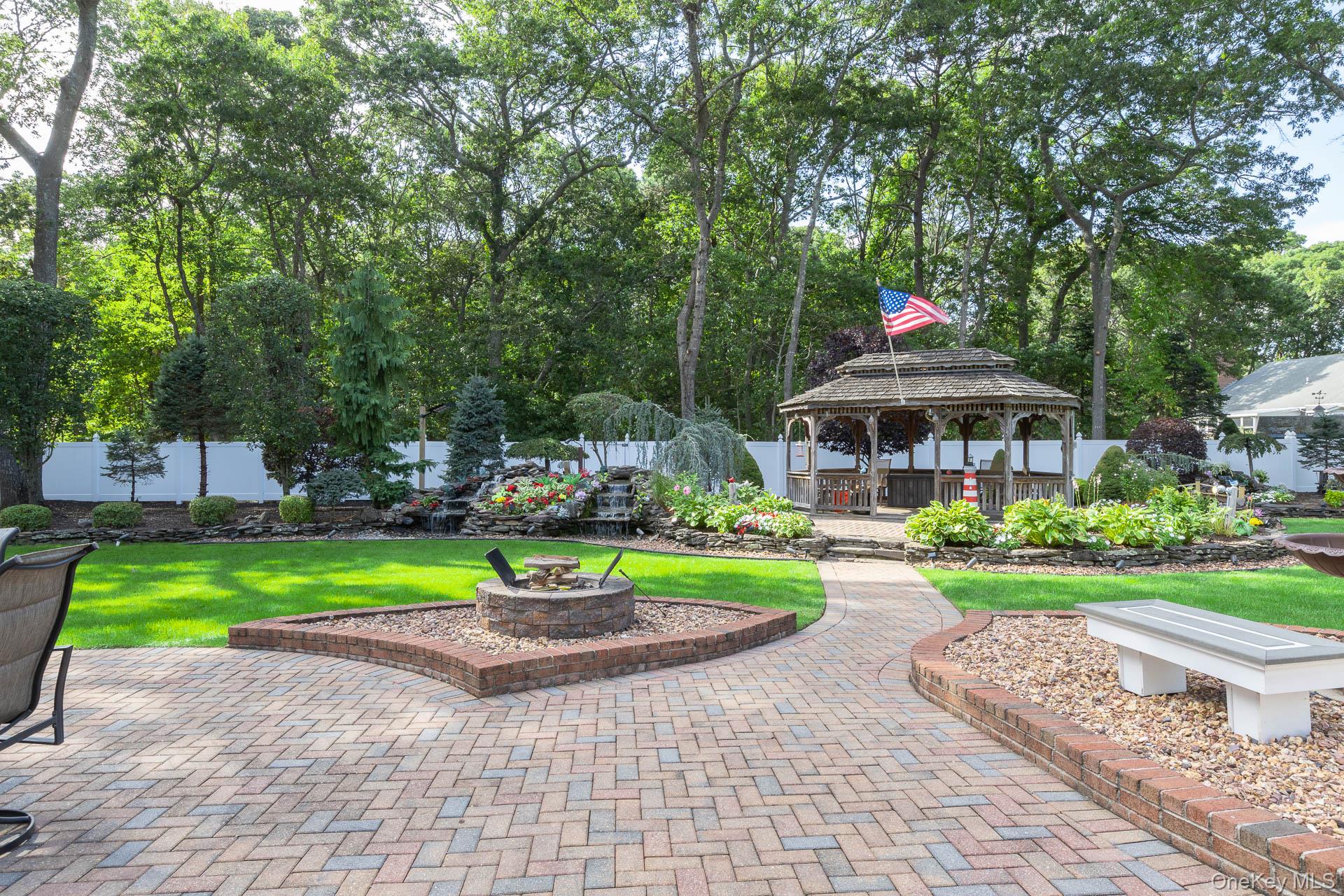 #4 photo, 50 Margin Drive, Shirley , NY 11967