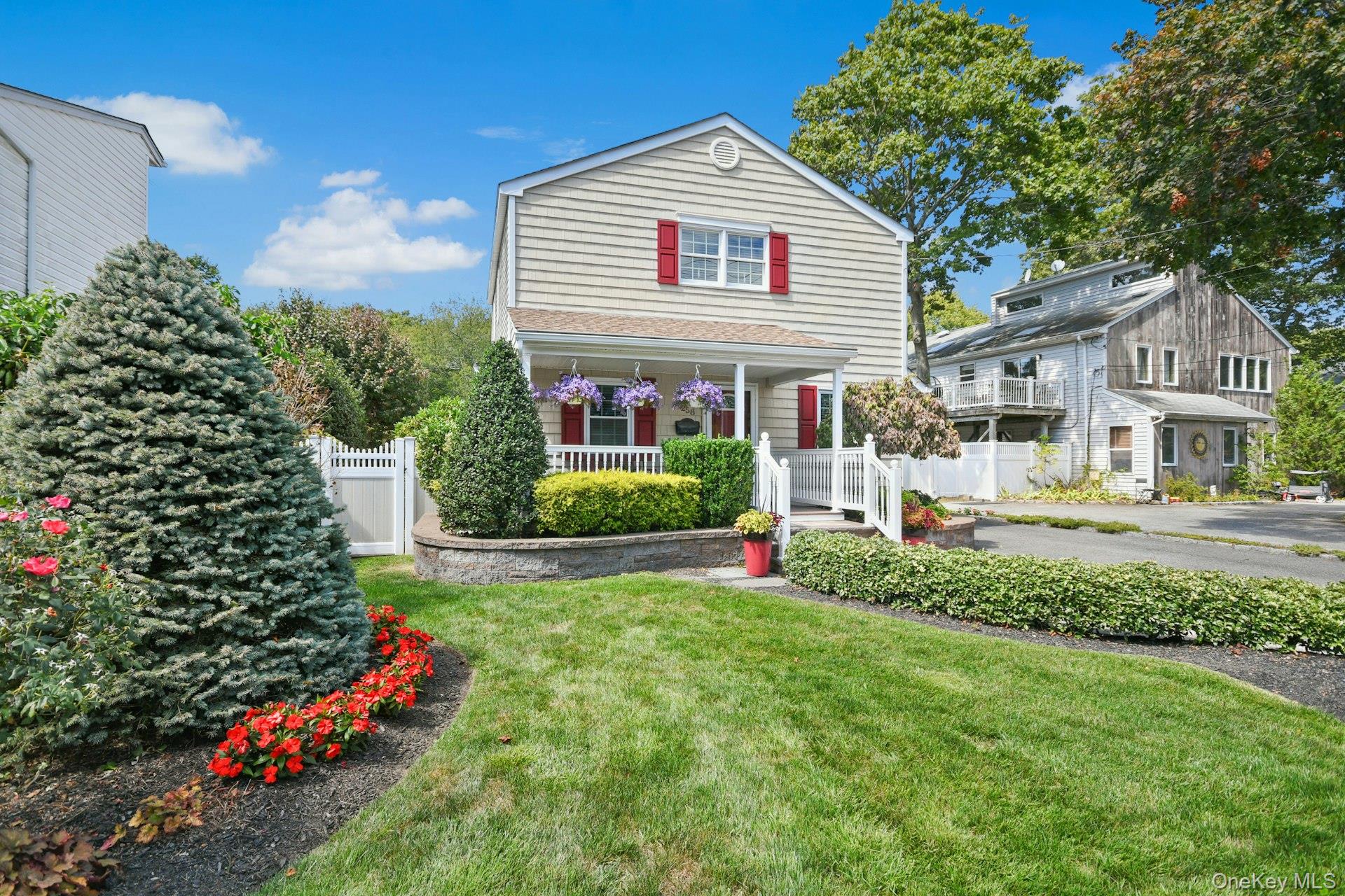 #1 photo, 258 Grant Avenue, 东长岛 艾斯利普 Islip , NY 11751