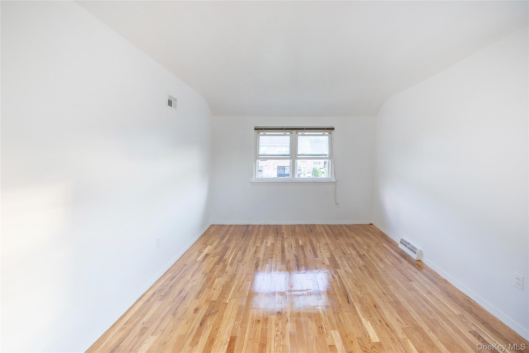 #17 photo, 240-02 65th Avenue, Little Neck , NY 11362