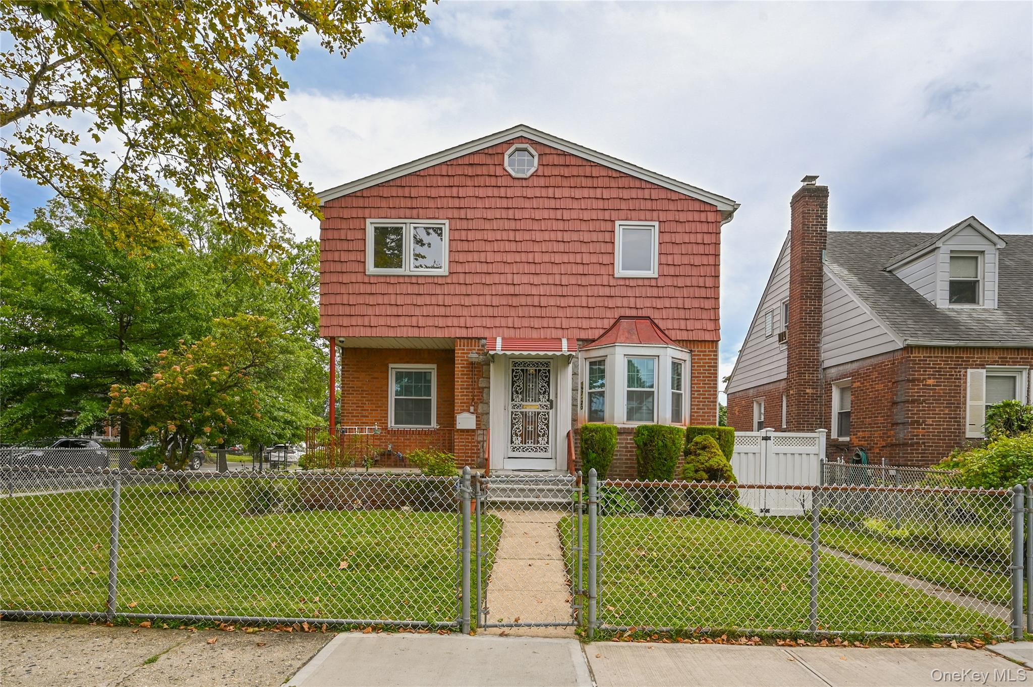 #1 photo, 19720 58 Avenue, كوينز Fresh Meadows , NY 11365