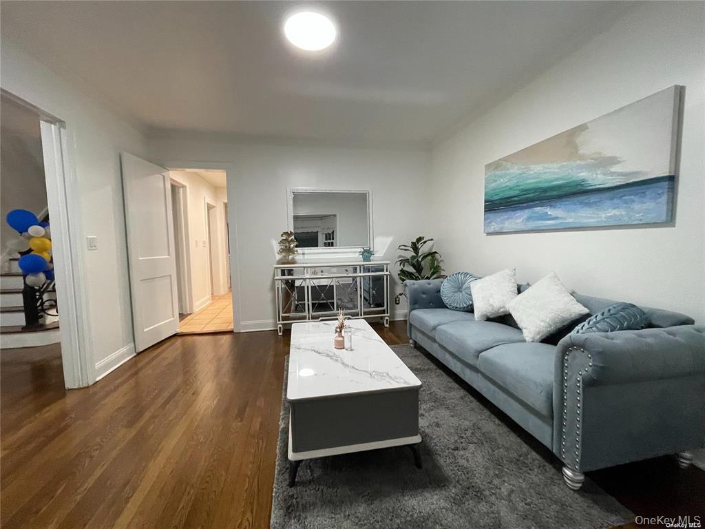 #11 photo, 4734 Glenwood Street, Little Neck , NY 11362