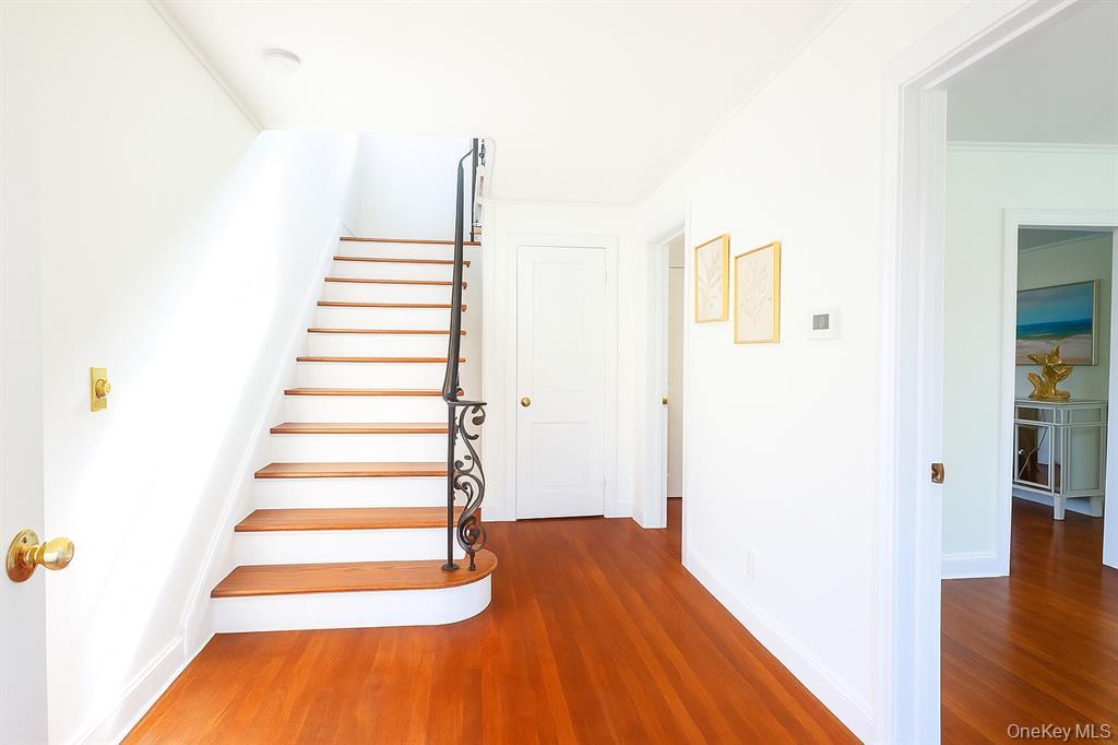 #3 photo, 4734 Glenwood Street, Little Neck , NY 11362