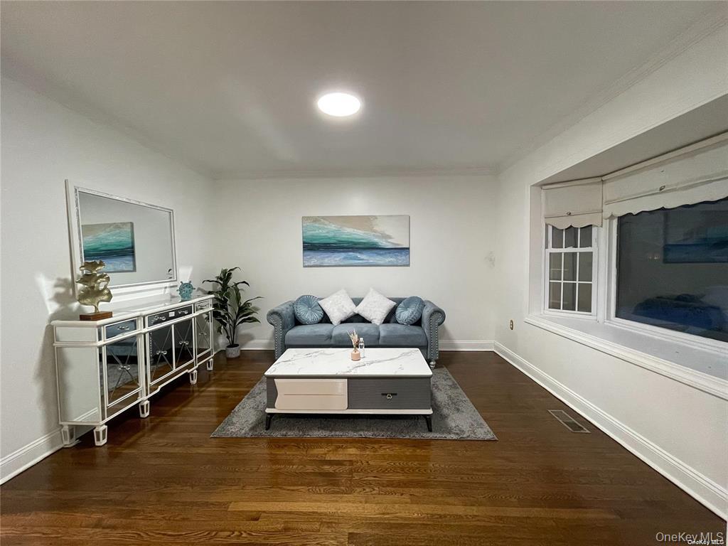 #7 photo, 4734 Glenwood Street, Little Neck , NY 11362