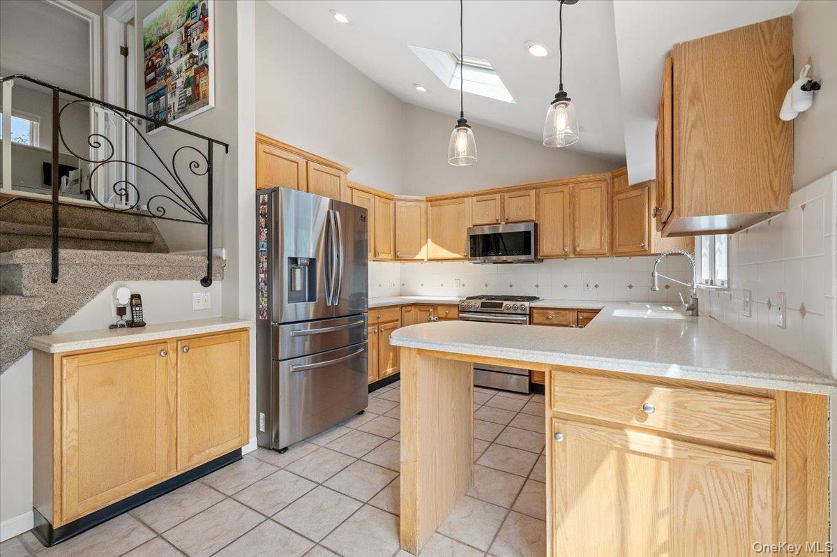 #10 photo, 214 Haypath Road, 长岛 贝斯佩奇 Old Bethpage , NY 11804