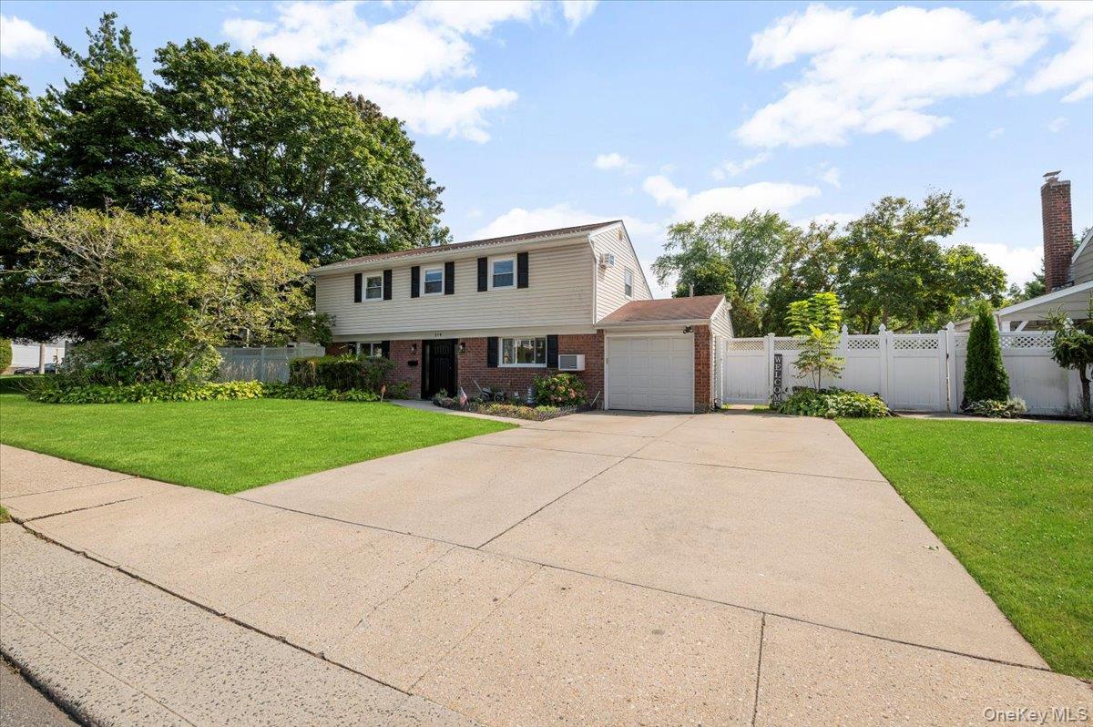 #2 photo, 214 Haypath Road, 长岛 贝斯佩奇 Old Bethpage , NY 11804