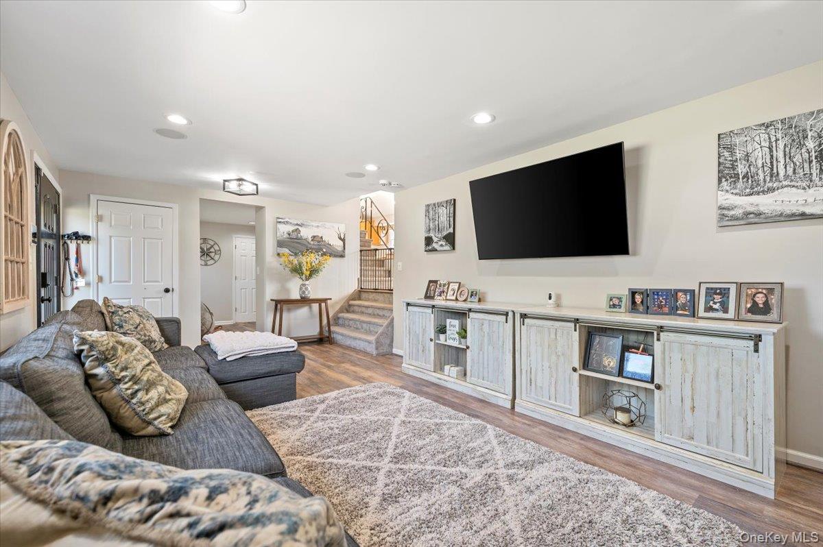 #5 photo, 214 Haypath Road, 长岛 贝斯佩奇 Old Bethpage , NY 11804