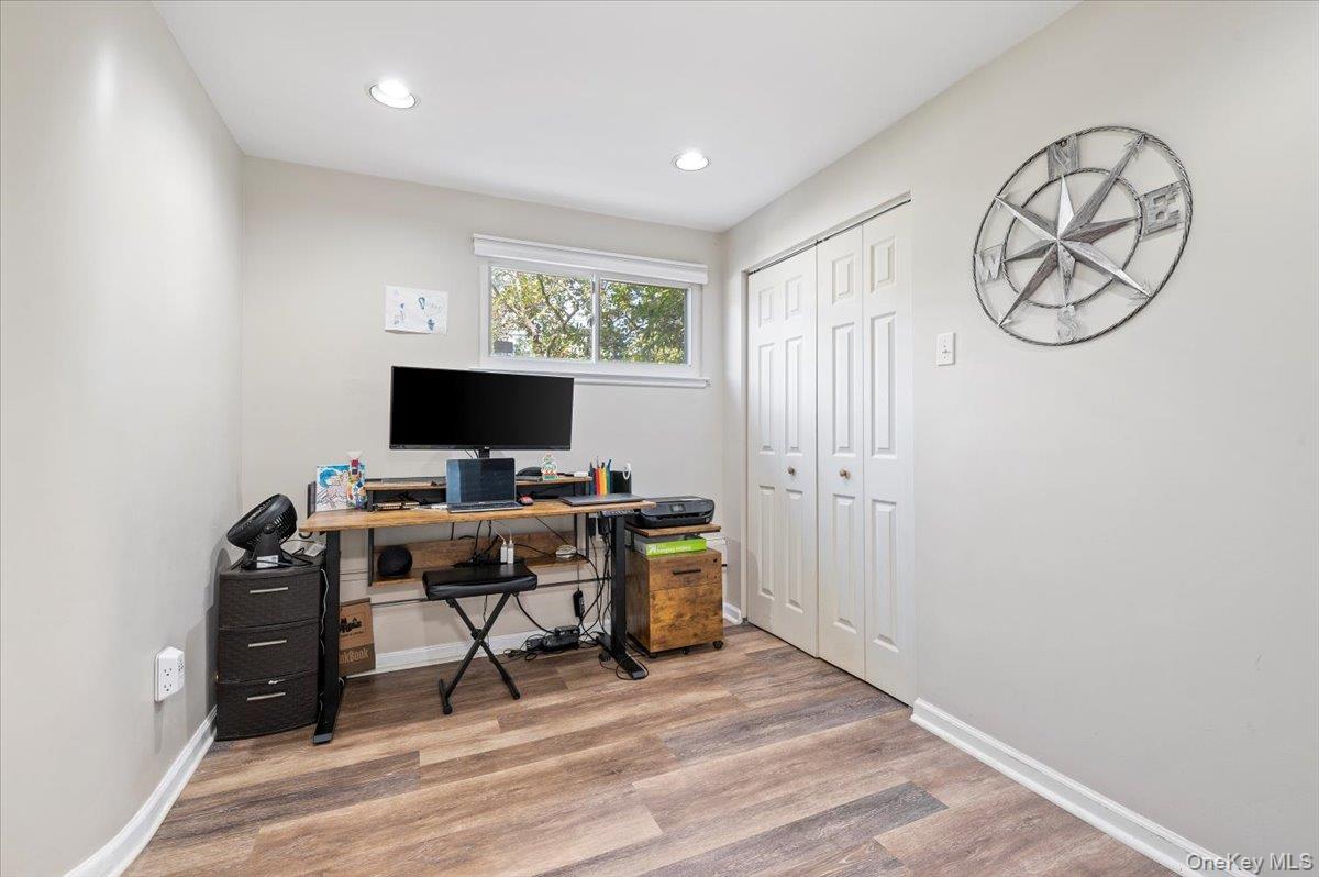 #6 photo, 214 Haypath Road, 长岛 贝斯佩奇 Old Bethpage , NY 11804