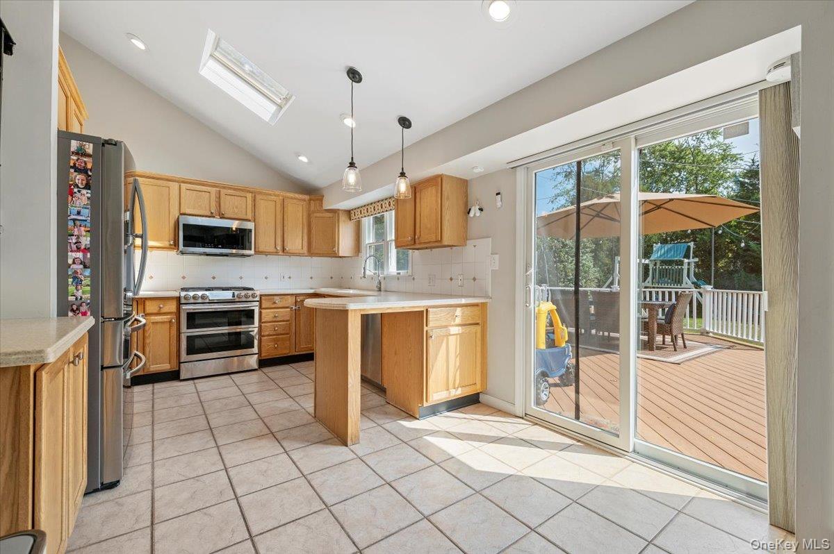 #8 photo, 214 Haypath Road, 长岛 贝斯佩奇 Old Bethpage , NY 11804