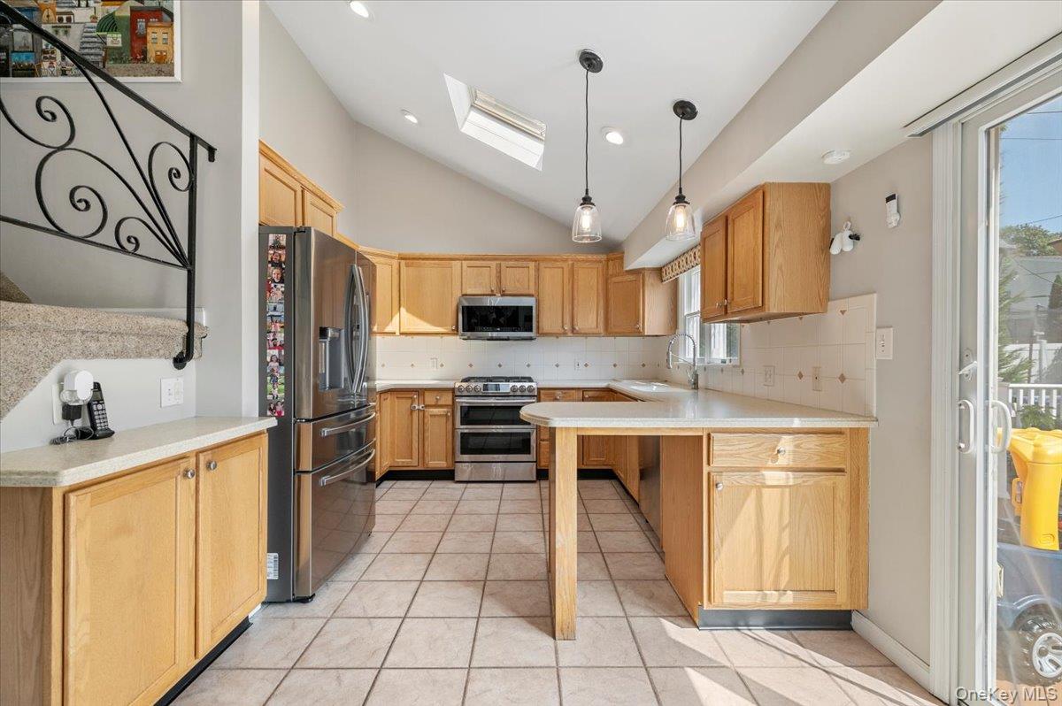 #9 photo, 214 Haypath Road, 长岛 贝斯佩奇 Old Bethpage , NY 11804