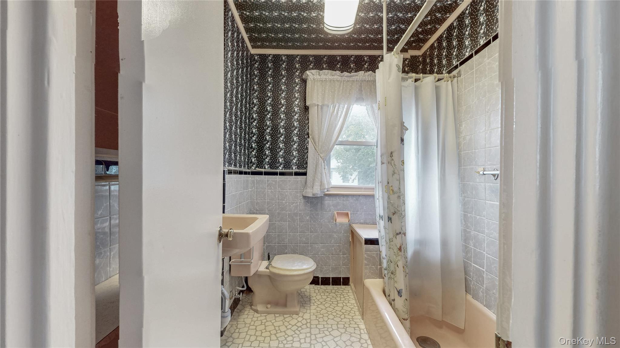 #10 photo, 88-49 212th Place, Queens Village , NY 11427